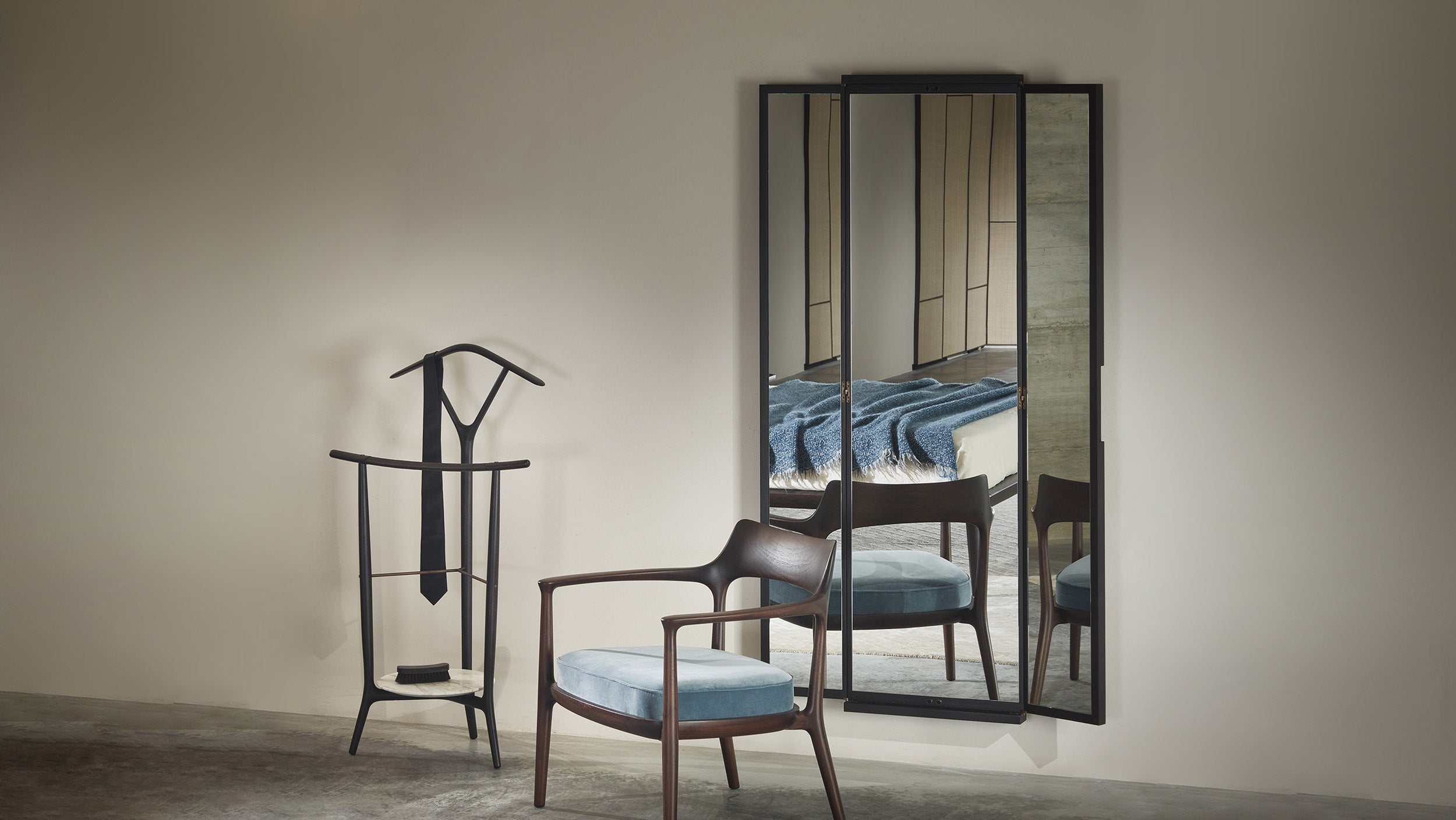 Desktop / DUO Triptych Mirror , designed by Roberto Lazzeroni for Ceccotti Collezioni