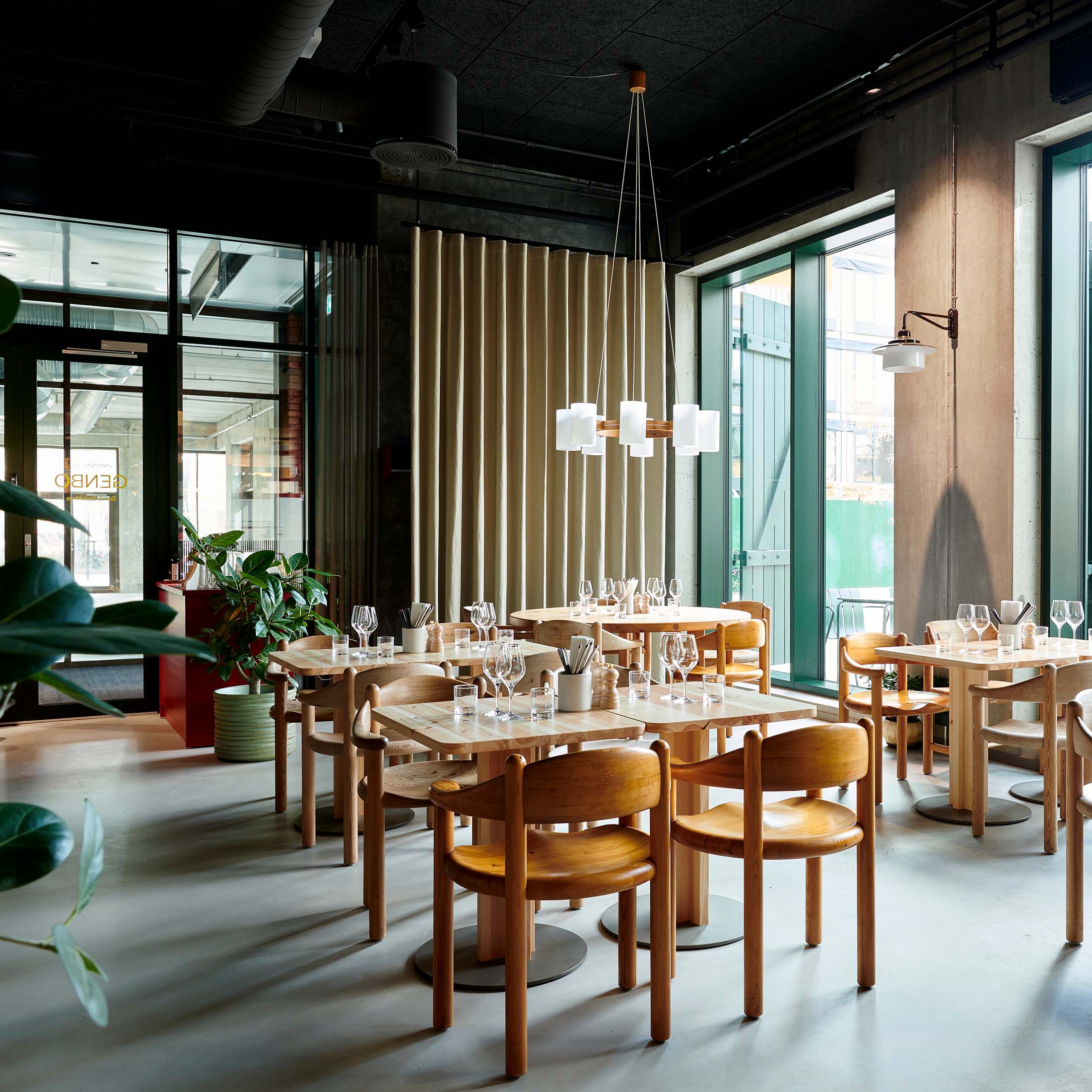 Mobile / Daumiller Armchair, designed by Rainer Daumiller and made by Gubi