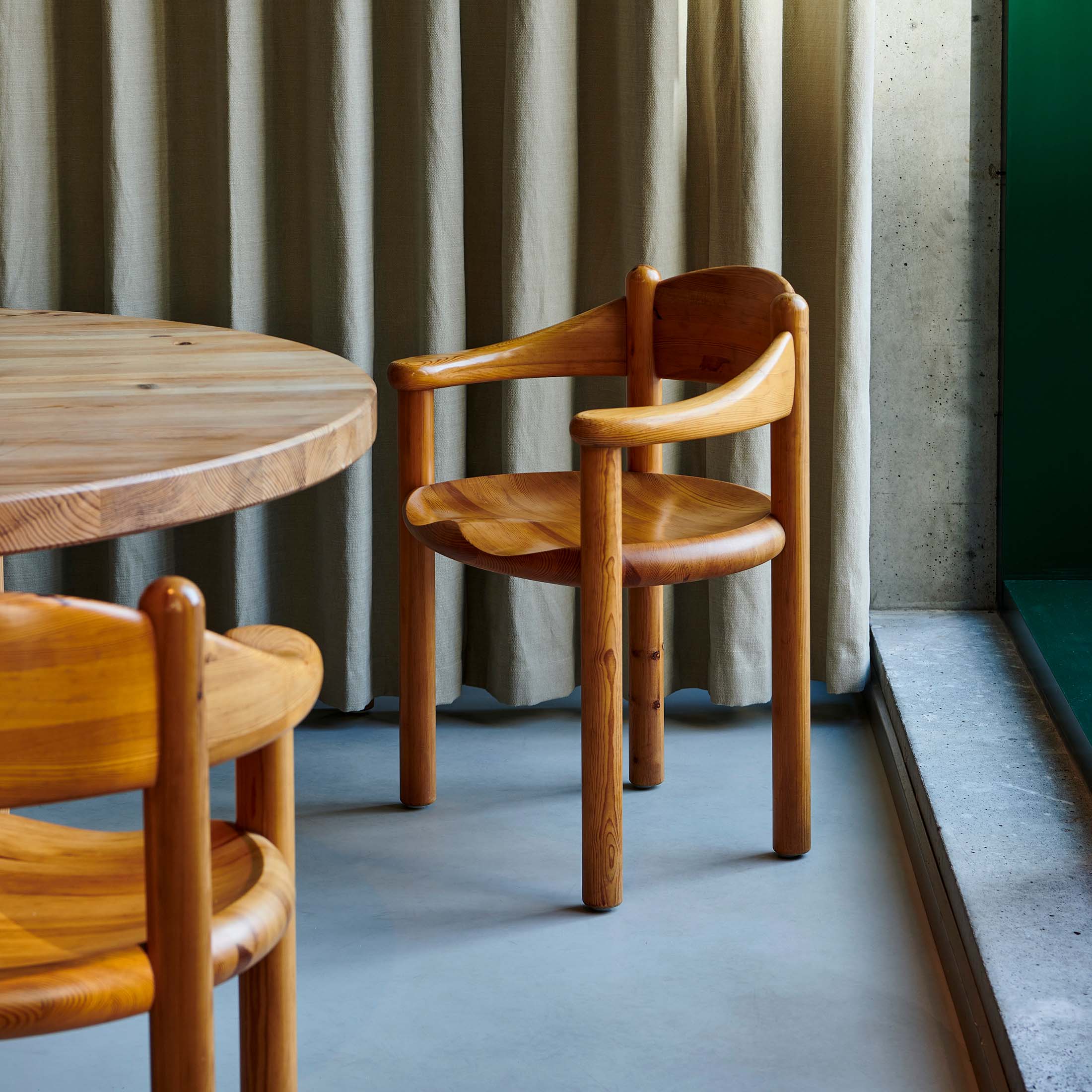 Mobile / Daumiller Armchair, designed by Rainer Daumiller and made by Gubi
