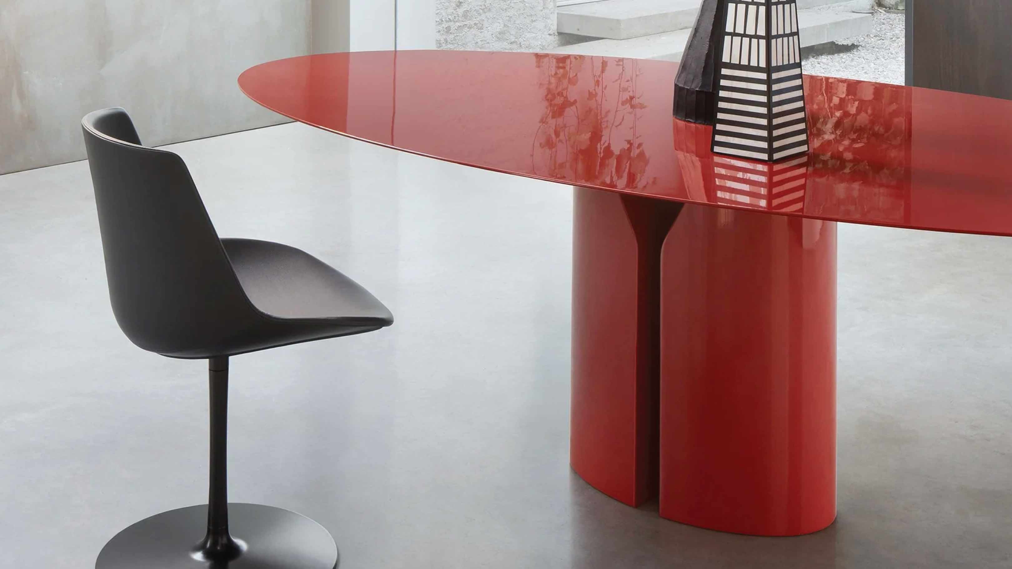 Desktop / WhiteMenu / NVL-Table, designed by Jean-Nouvel