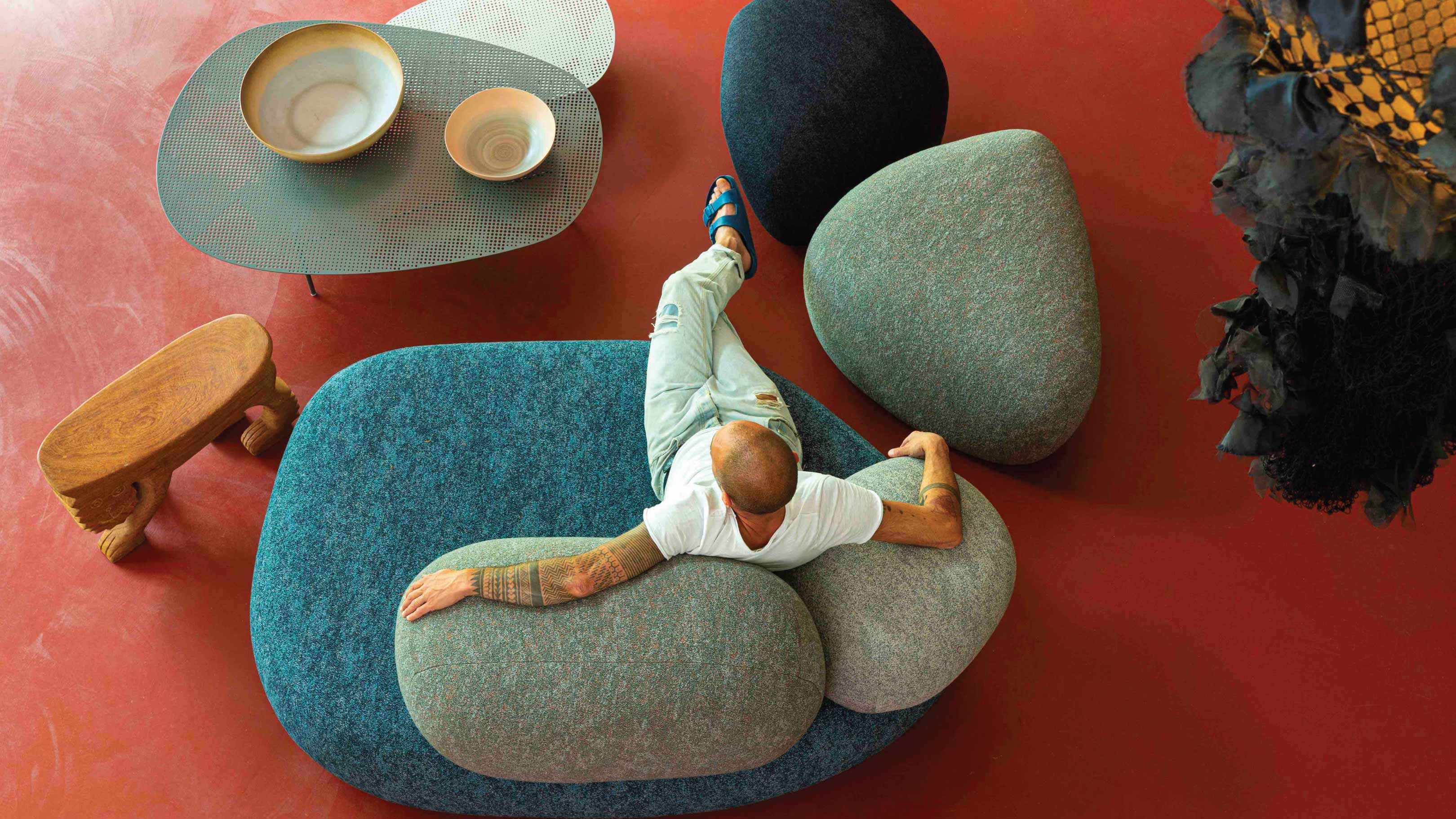 Desktop / WhiteMenu / Pebbles, designed by Sofia-Lagerkvist-and-Anna-Lindgren