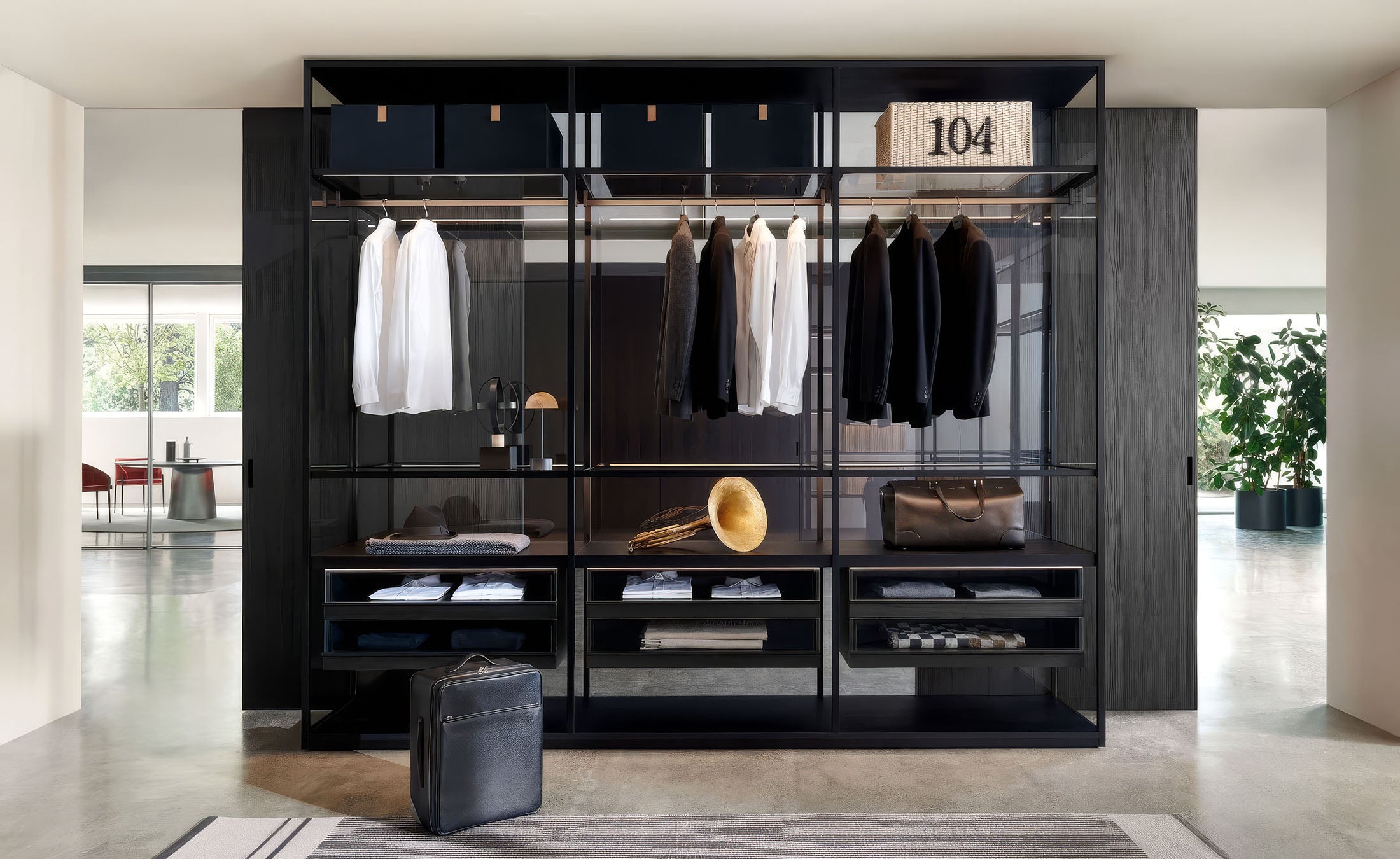 Dressing room - Storage Closet by Porro