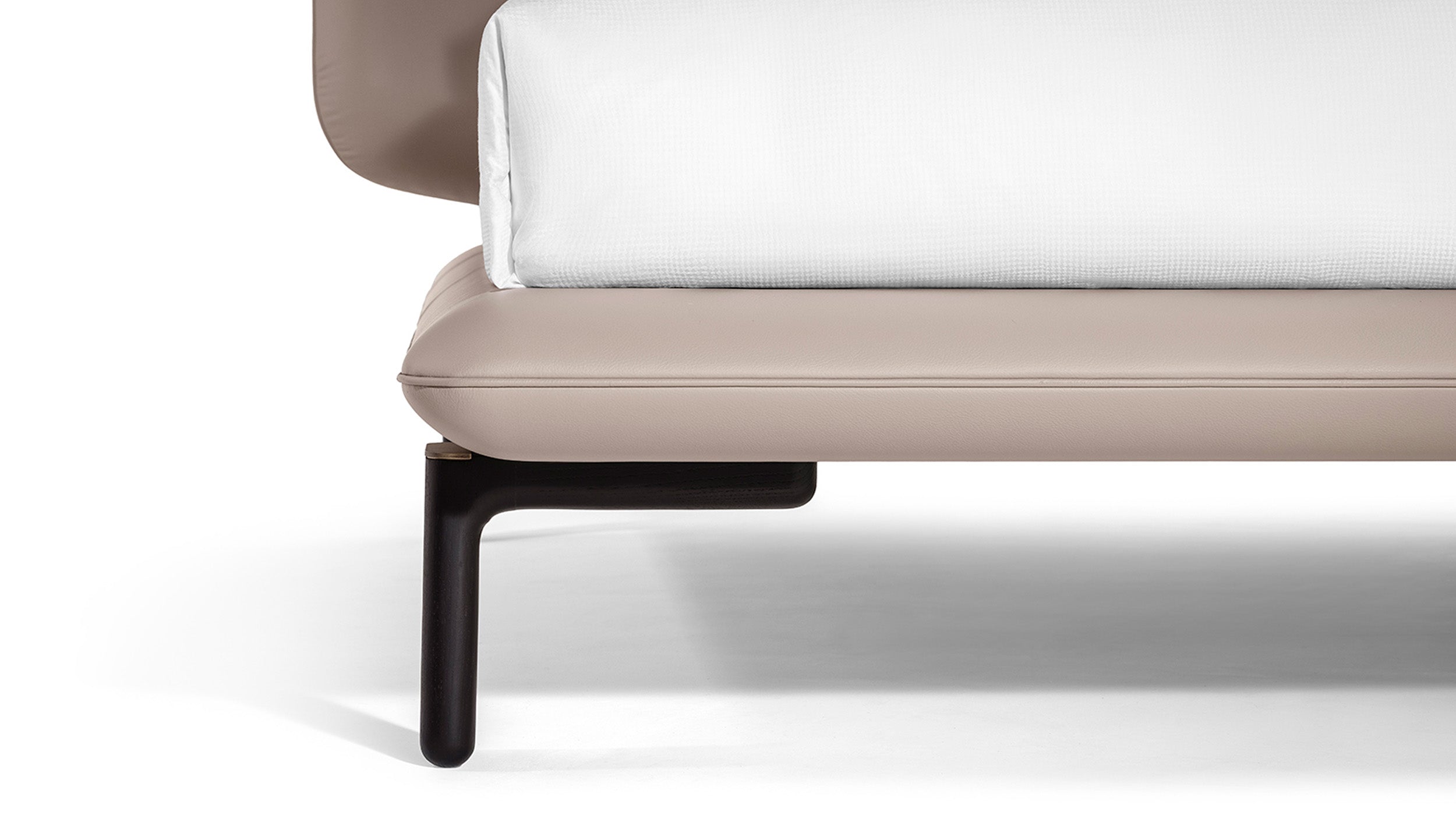 Desktop / DUO Bed, designed by Roberto Lazzeroni for Ceccotti Collezioni