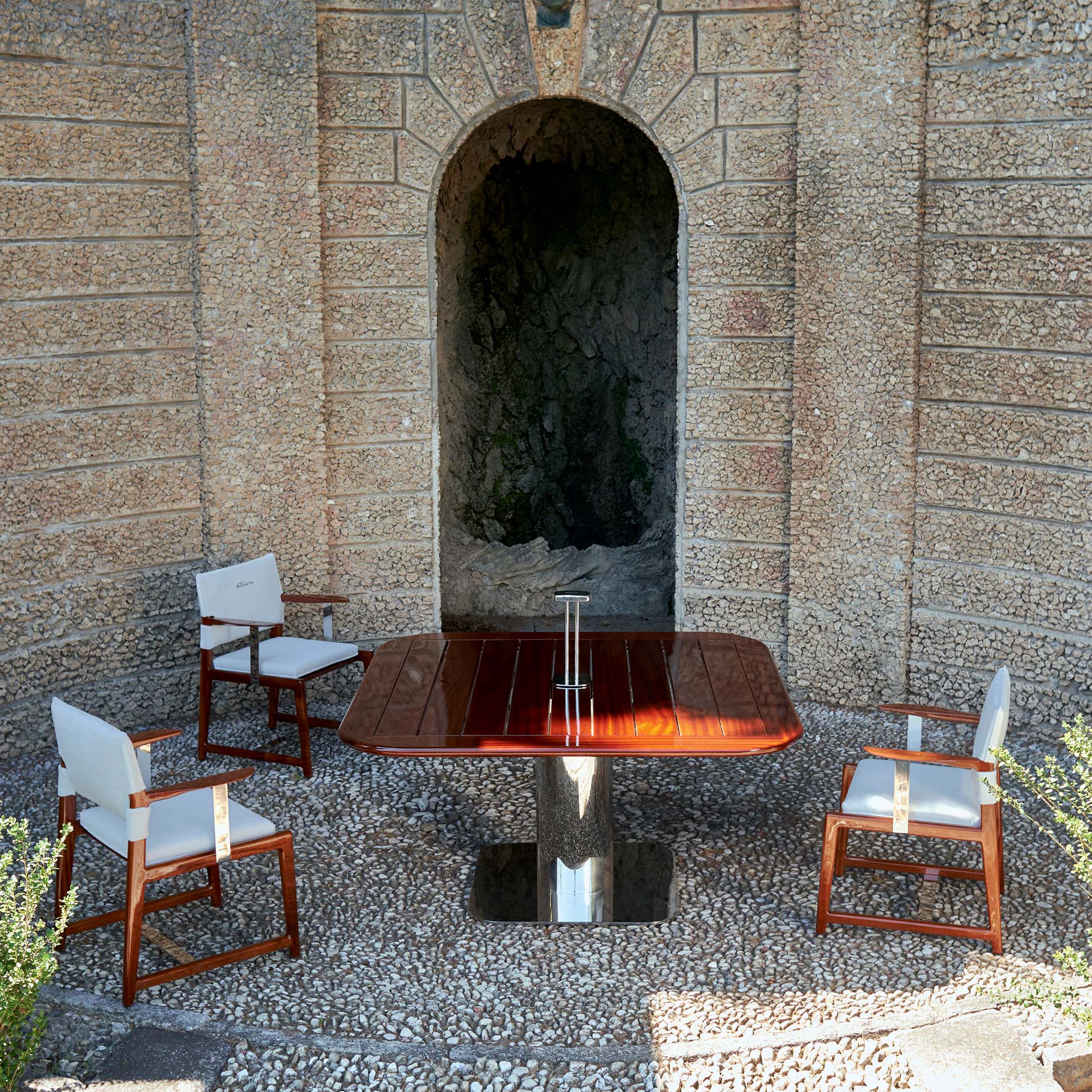 Mobile / EXTETA x RIVA Chair