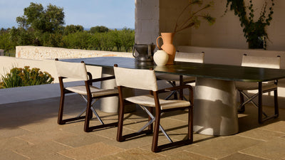 Desktop / Etna Dinner Table by Exteta
