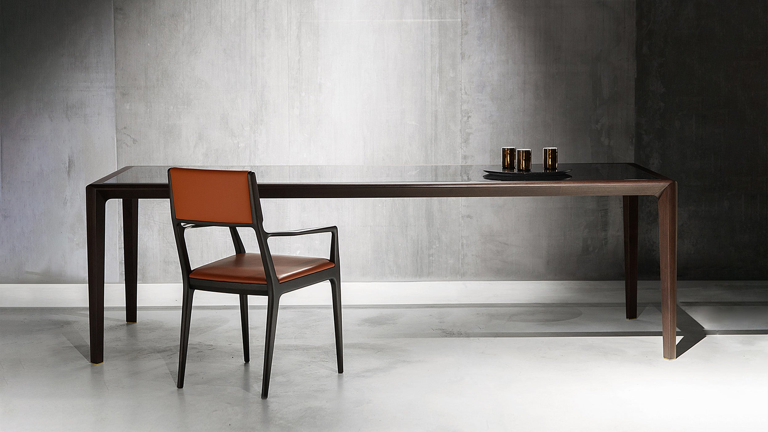 Desktop / Evenmore, designed by Roberto Lazzeroni for Ceccotti Collezioni
