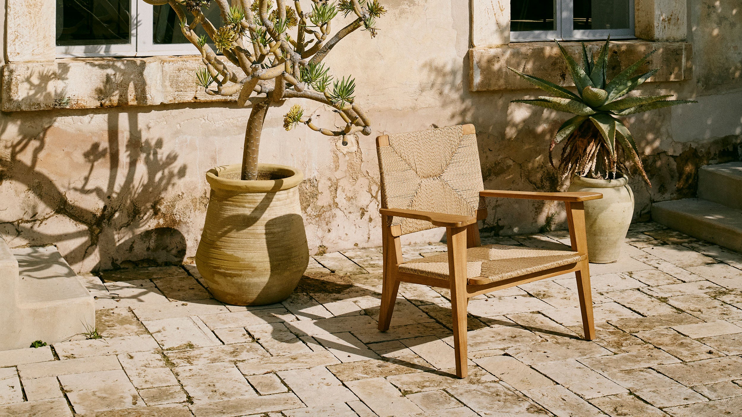 Desktop / F-Chair Lounge Chair, designed by Marcel Gascoin and made by Gubi