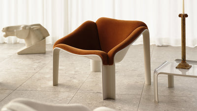 Rust - Alabaster White / Desktop / F300 Lounge Chair, designed by Pierre Paulin and made by Gubi