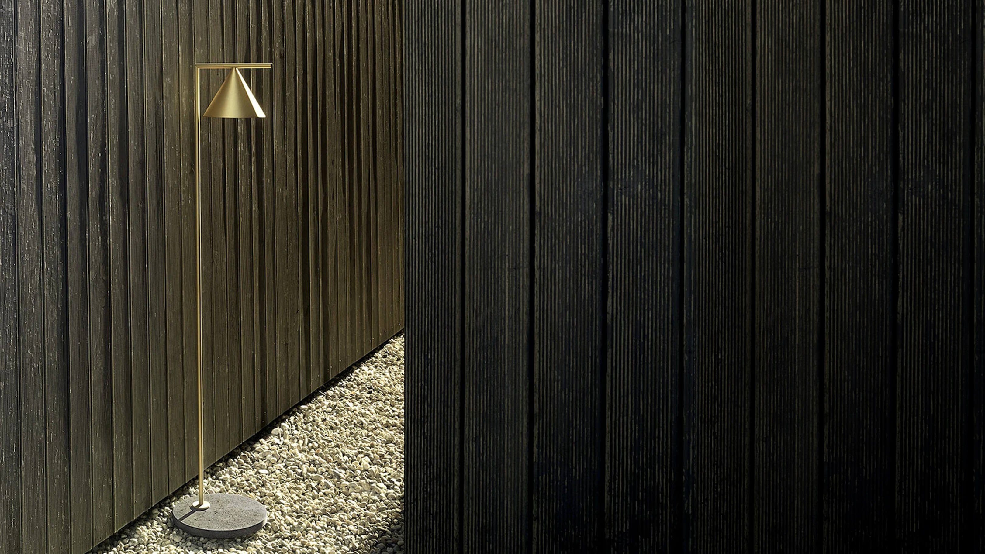 Desktop / WhiteMenu / Captain Flint, designed by Michael Anastassiades made by Flos
