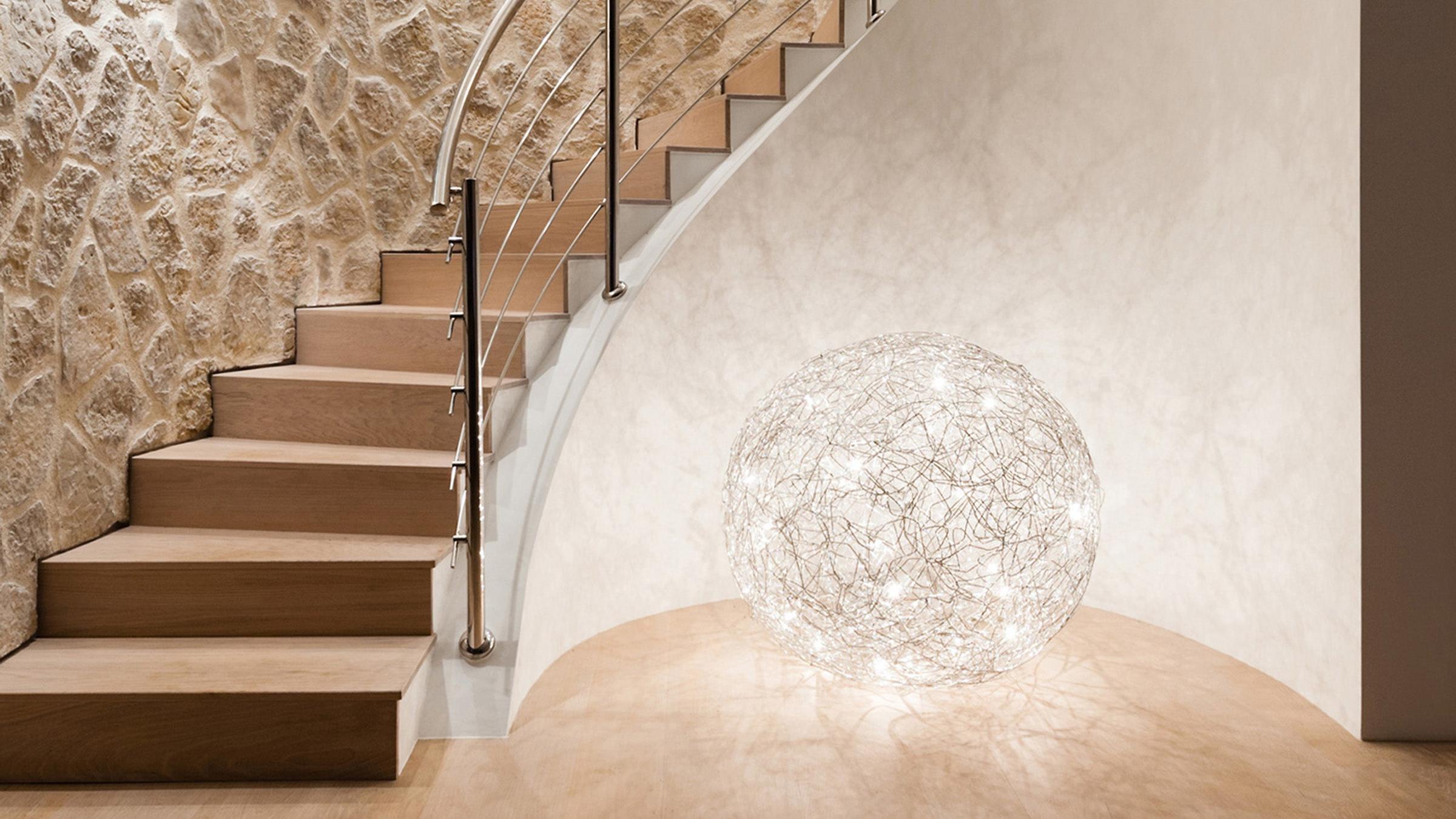 Desktop / Fil de Fer Floor Lamp, by Catellani & Smith