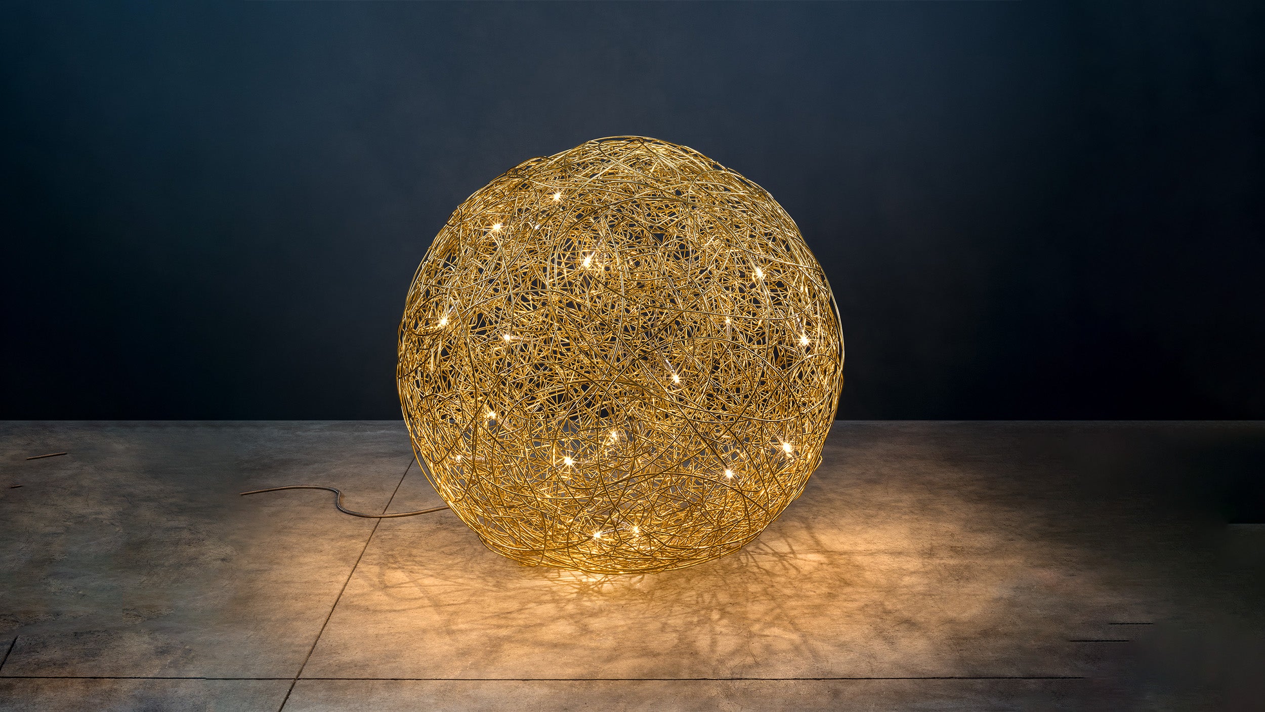 Desktop / Fil de Fer Floor Lamp, by Catellani & Smith