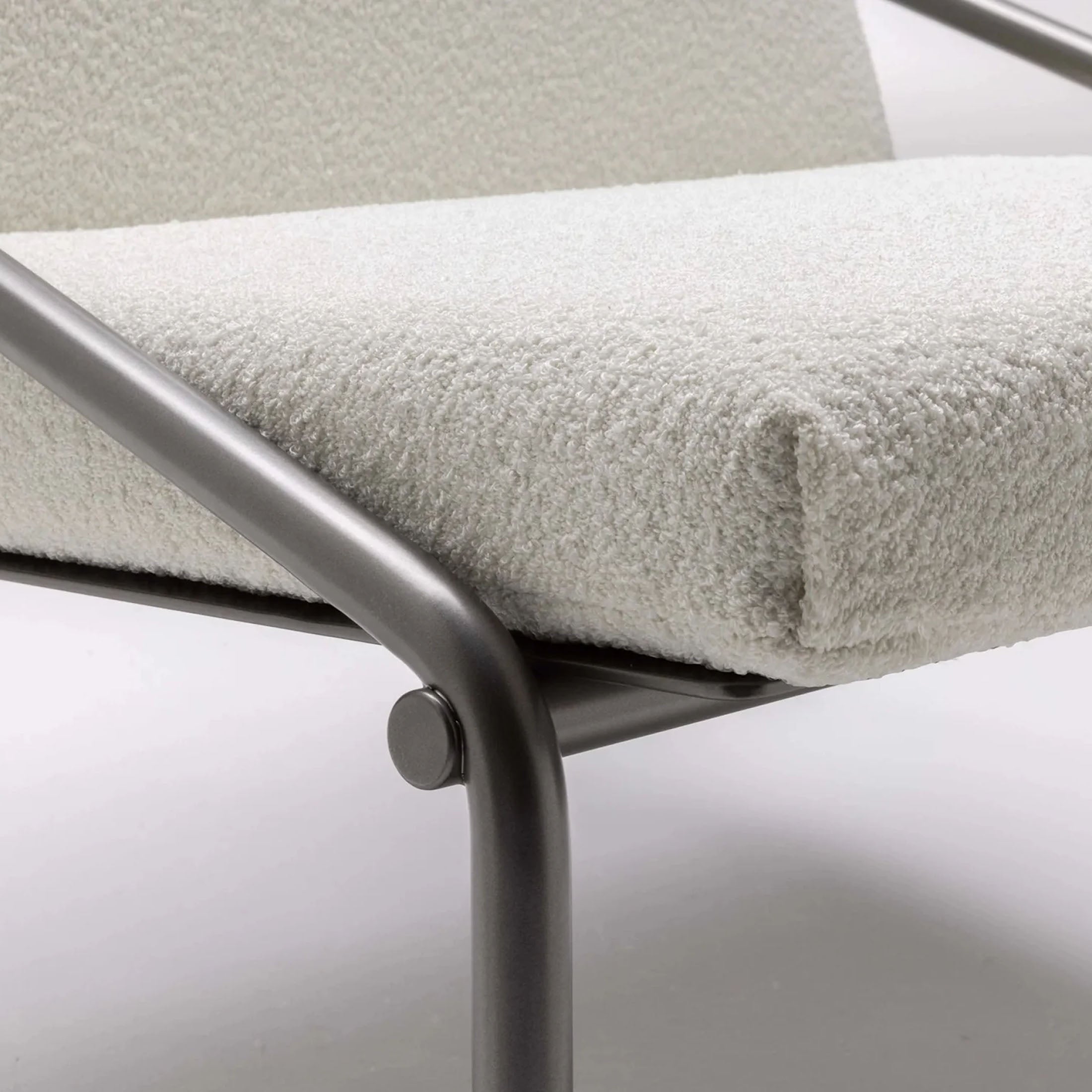 Living Divani Lounge Chair Fillet