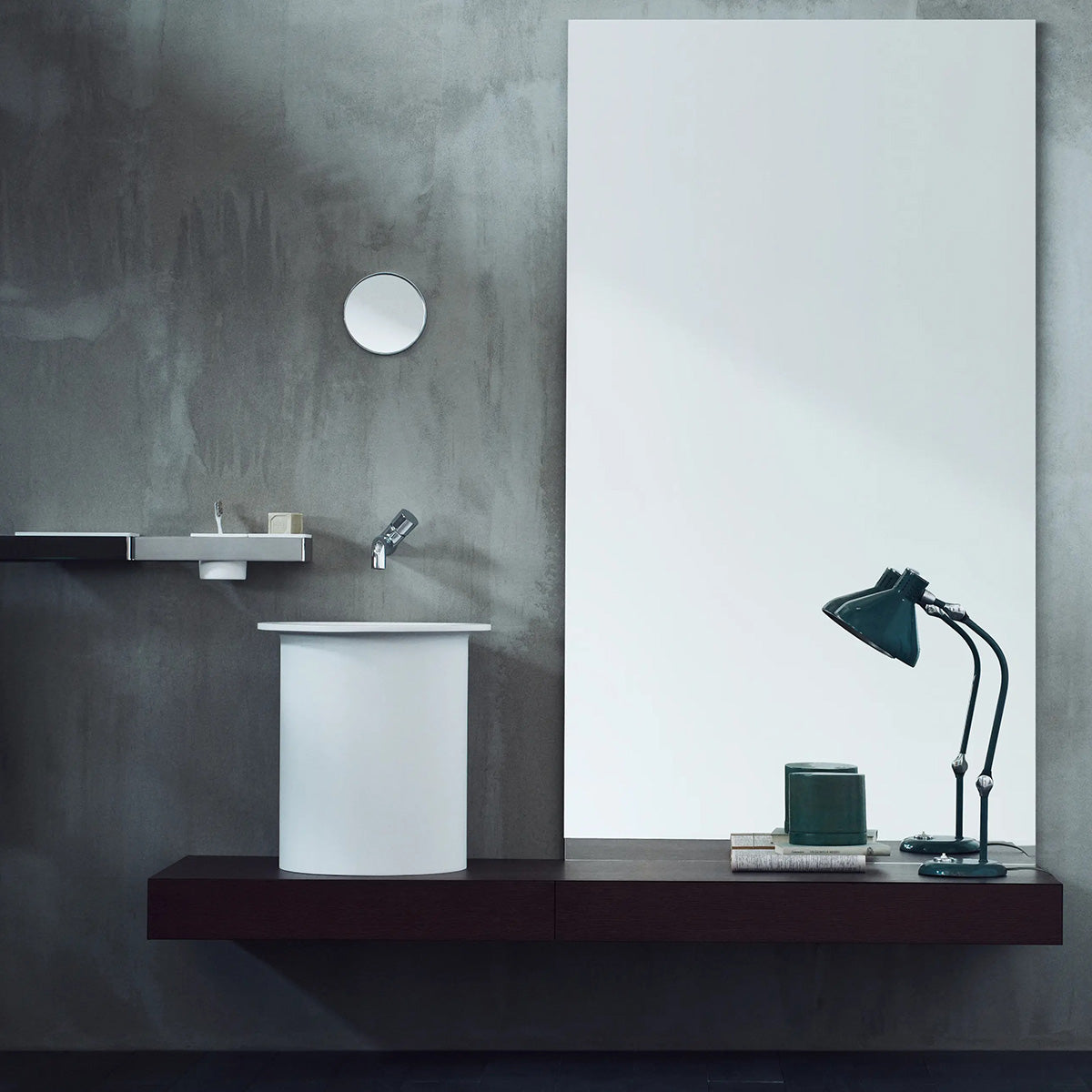 Mobile / Flat X, designed by Benedini Associati for Agape