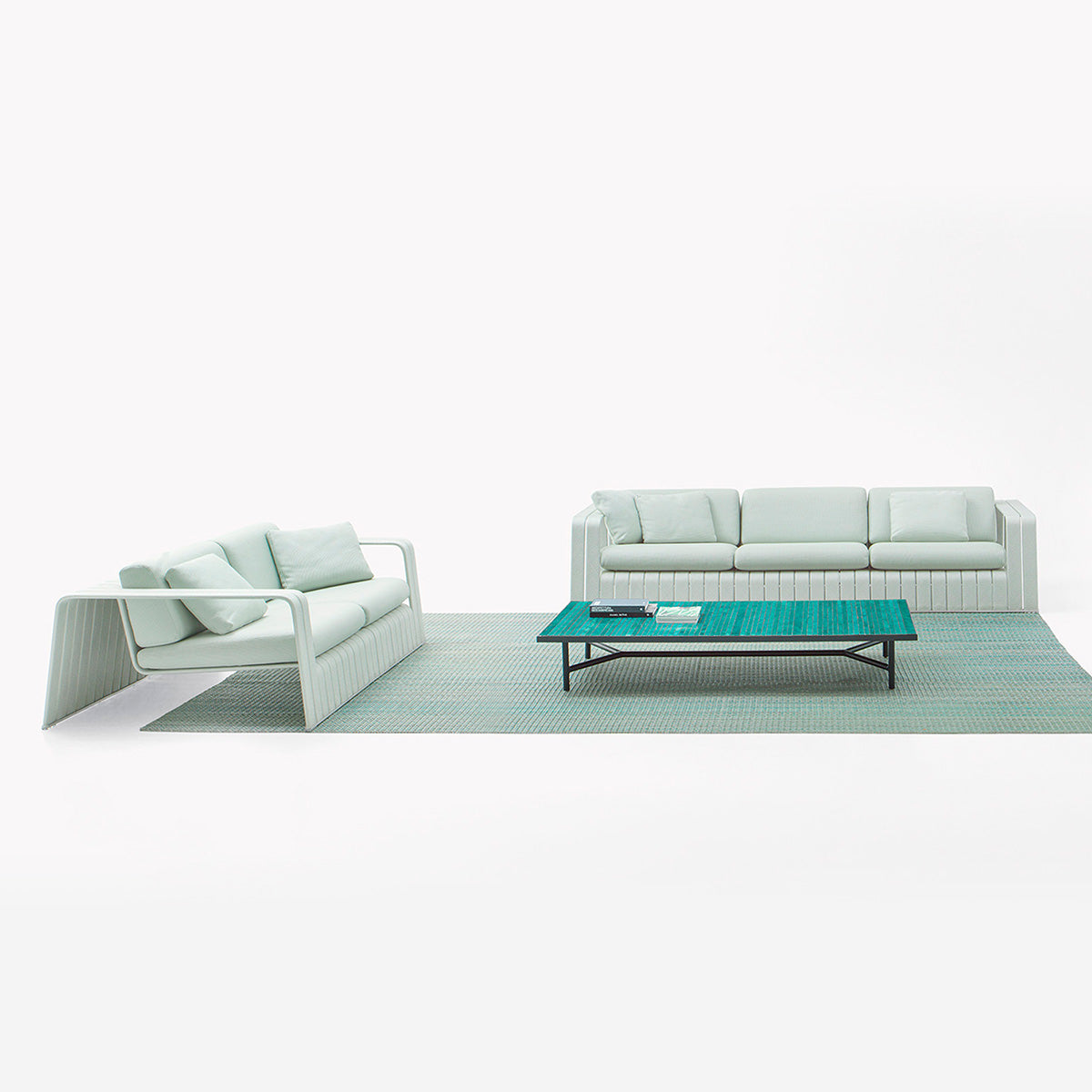 Mobile / Frame Outdoor Sofa, designed by Francesco Rota for Paola Lenti