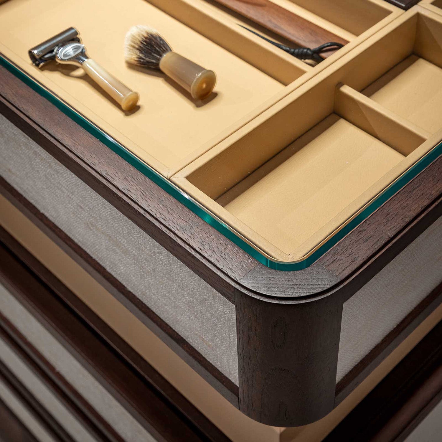 Mobile / Full Island, designed by Roberto Lazzeroni for Ceccotti Collezioni