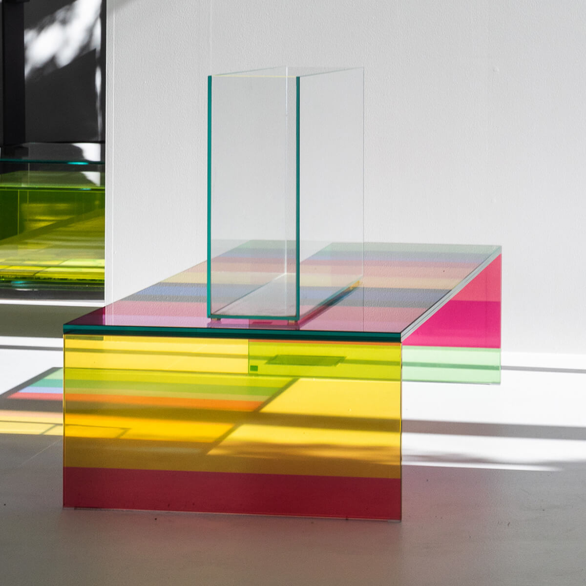 Mobile / BlackMenu / The Dark Side of the Moon Table, Designed by Piero Lissoni