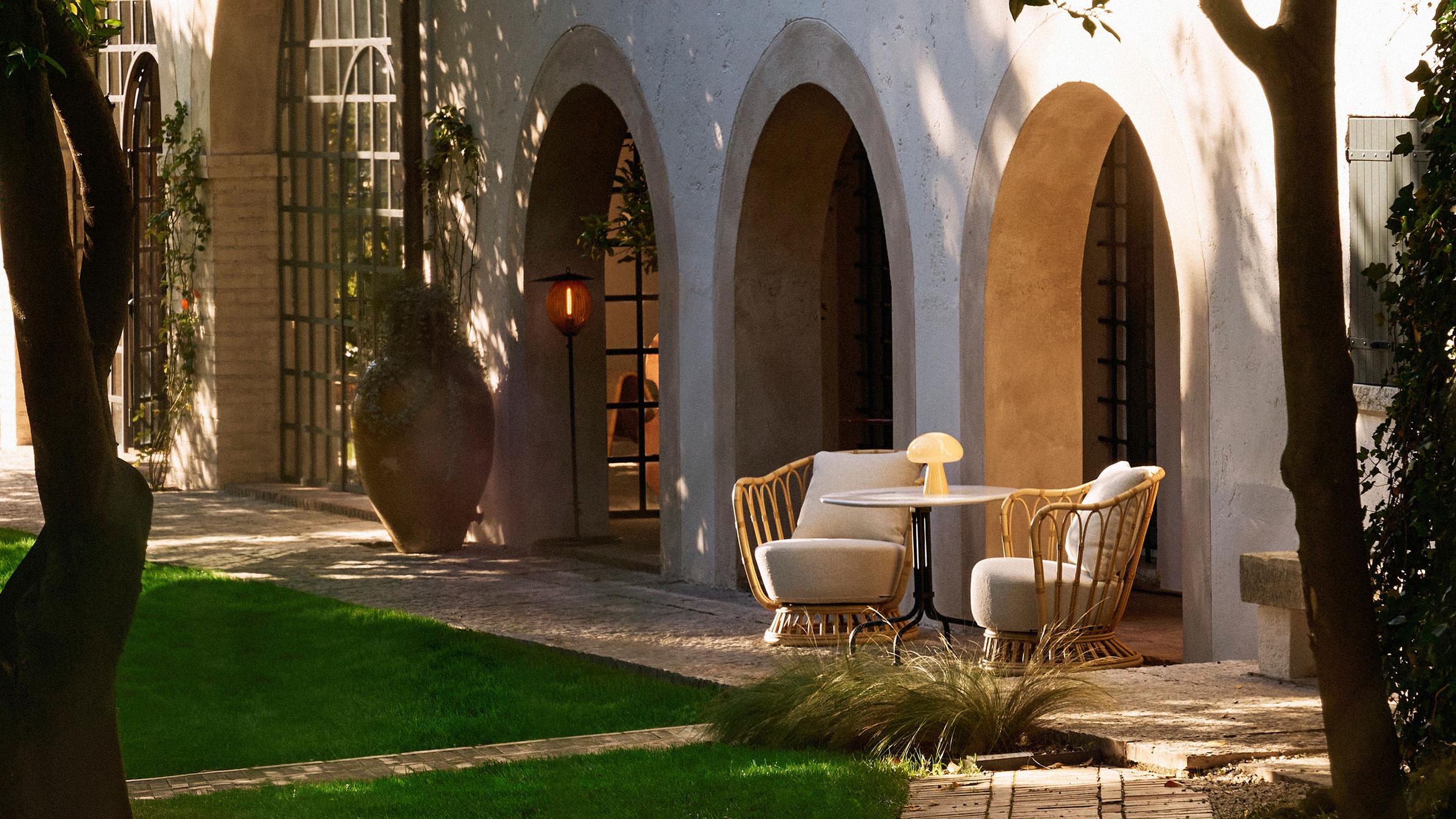 GUBI Lounge Chair Grace Outdoor Lounge Chair