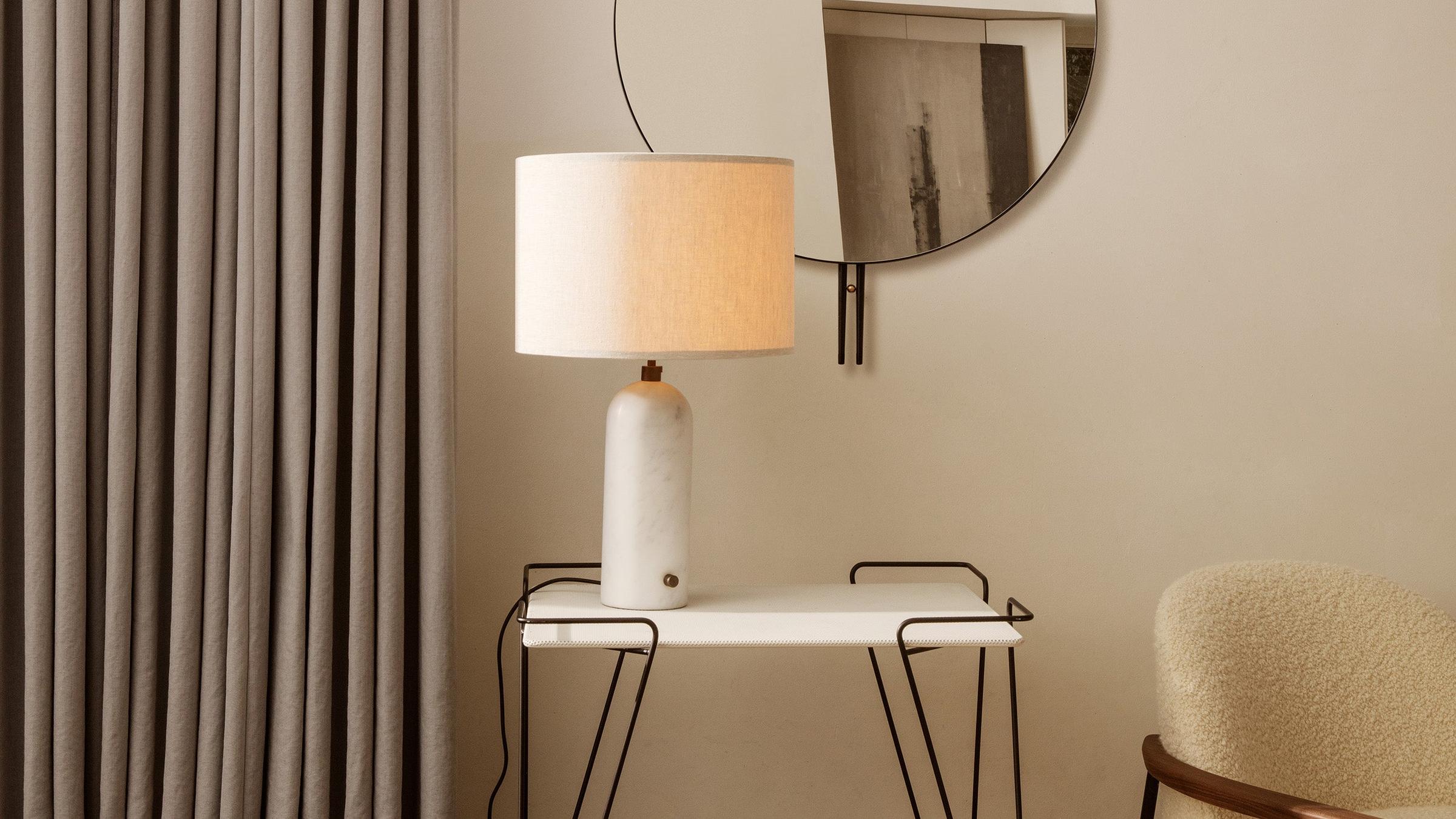 GUBI Table Lamp Gravity Table Lamp