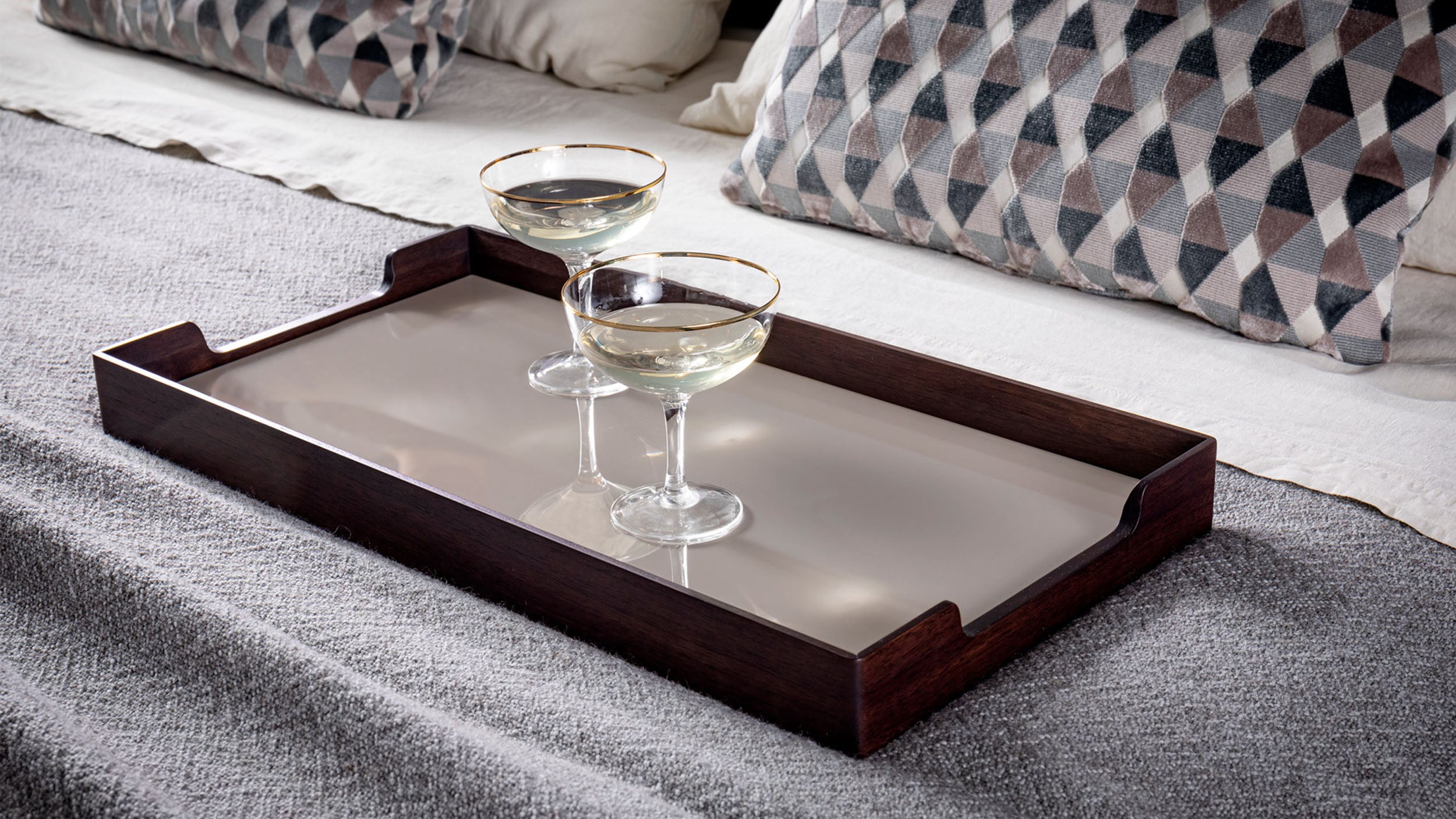 Desktop / Guscia, designed by Studio CC for Ceccotti Collezioni