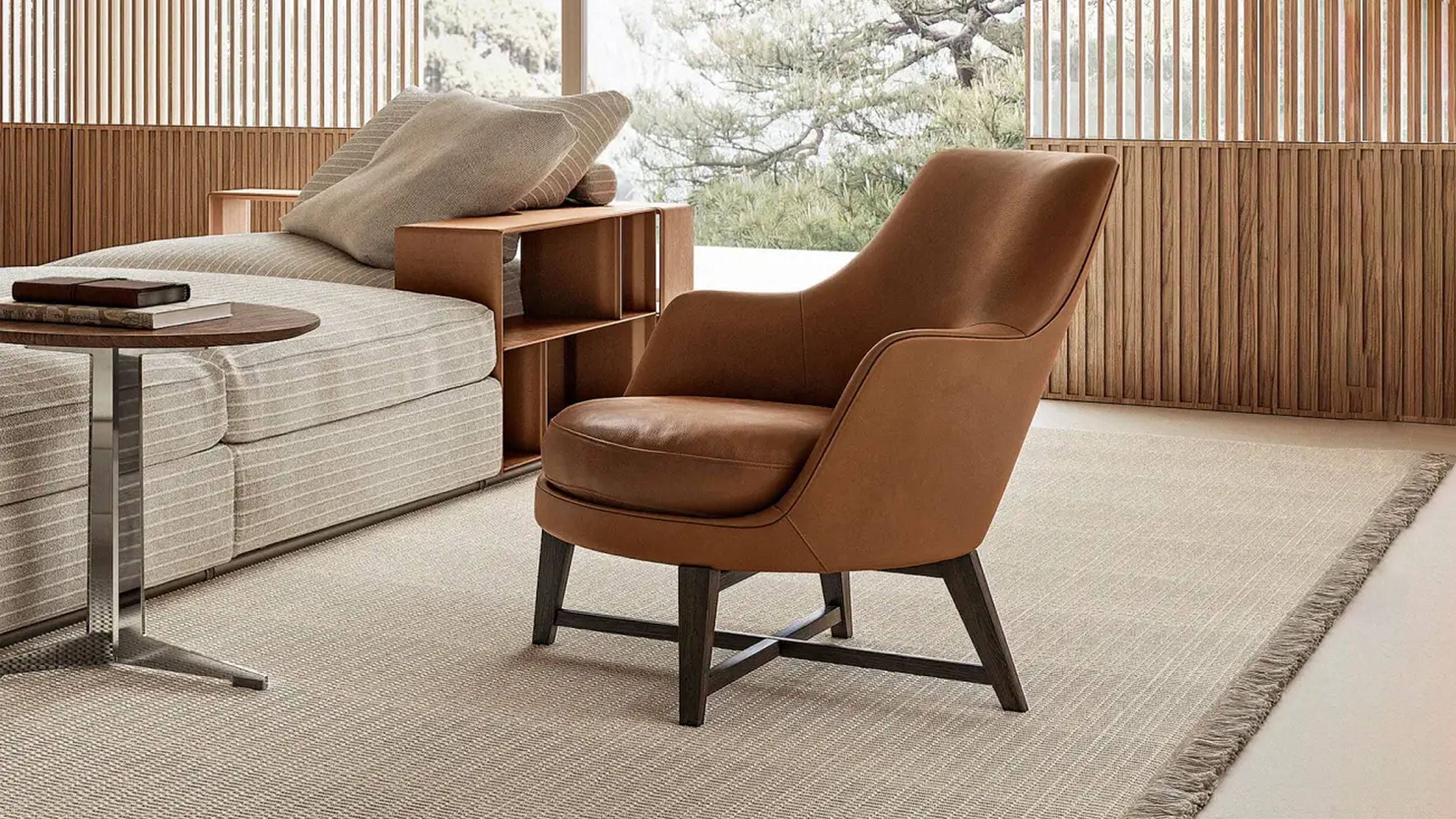 Desktop / Guscio Armchair, designed by Antonio Citterio for Flexform