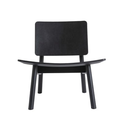 Cappellini Hiroi by Cyril Dunděra and Matěj Janský. A black leather chair with curved wooden armrests and legs.