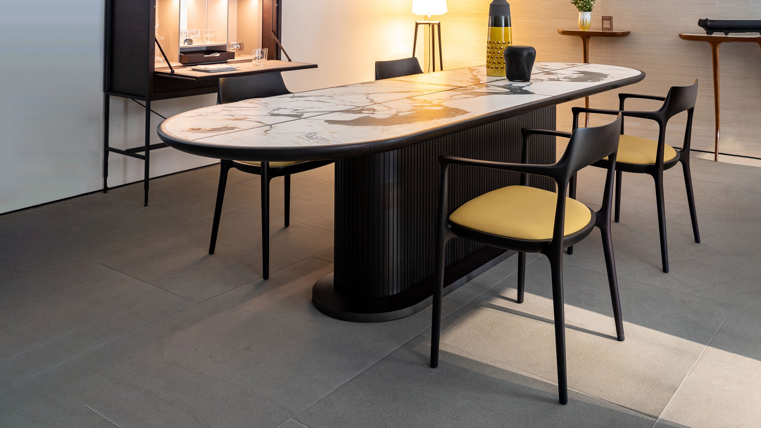 Desktop / Janine, designed by Roberto Lazzeroni for Ceccotti Collezioni