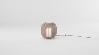 Dusk / Desktop / WhiteMenu / Bela Lamp, designed by Doshi Levien