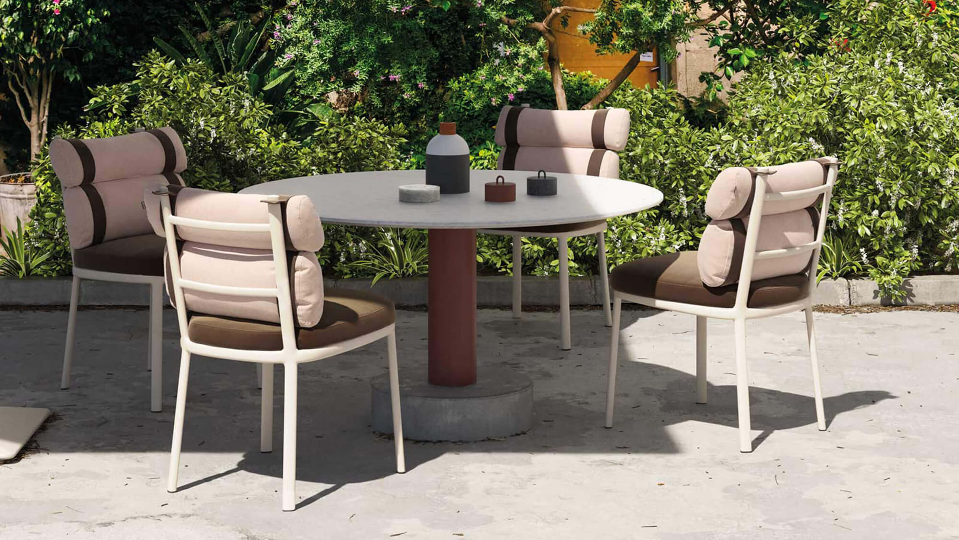 Desktop / WhiteMenu / Roll Dining Table, designed by Patricia Urquiola