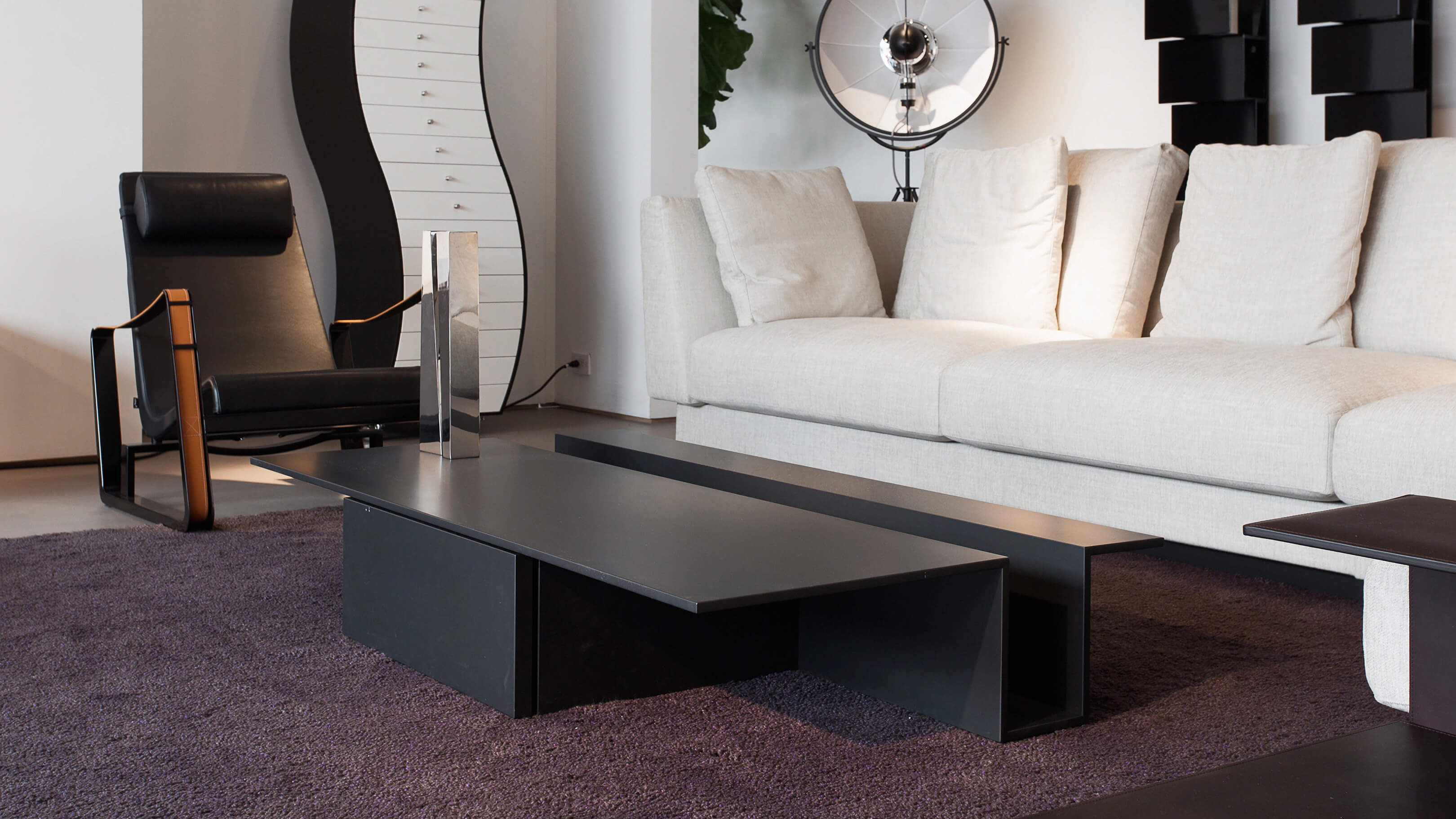 Desktop / BlackMenu / Grek Table, Oscar & Gabriele Buratti