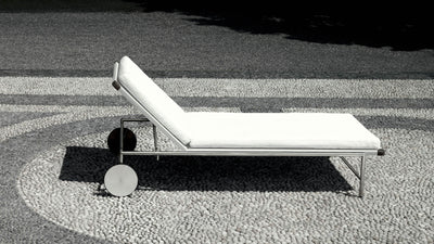 Desktop / WhiteMenu / Sale Daybed, designed by David Lopez Quincoces made by Living Divani