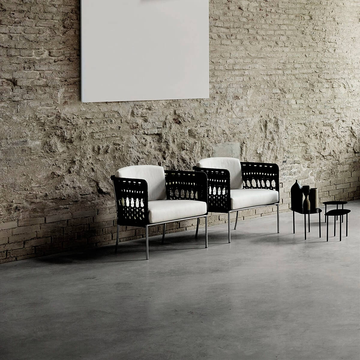 Mobile / WhiteMenu / Tombolo Armchair, designed by Piero Lissoni made by Living Divani