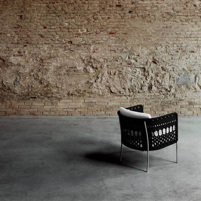 Mobile / WhiteMenu / Tombolo Armchair, designed by Piero Lissoni made by Living Divani