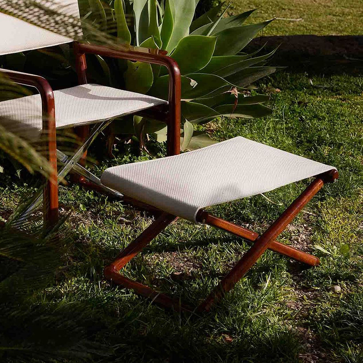 Mobile / LPIDC03 Foldable Stool, designed by Paola Navone for Exteta