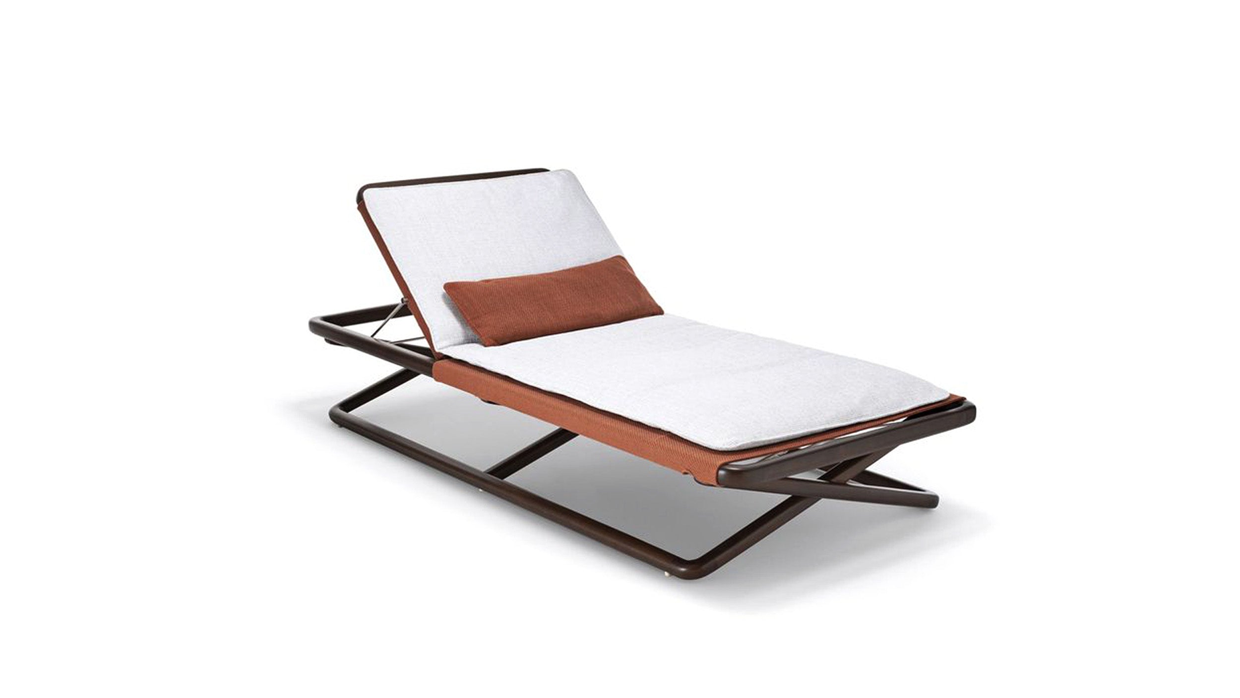 Desktop / LPIDC04 Sunbed, designed by Paola Navone for Exteta