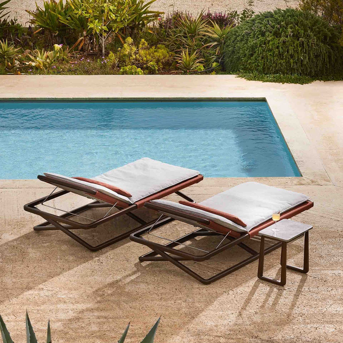 Mobile / LPIDC04 Sunbed, designed by Paola Navone for Exteta