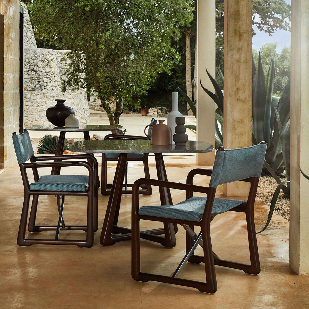 Mobile / LPIDC06 Table, designed by Paola Navone for Exteta