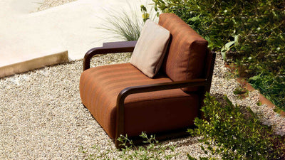 Desktop / LPIDC08 Lounge Chair, designed by Paola Navone for Exteta