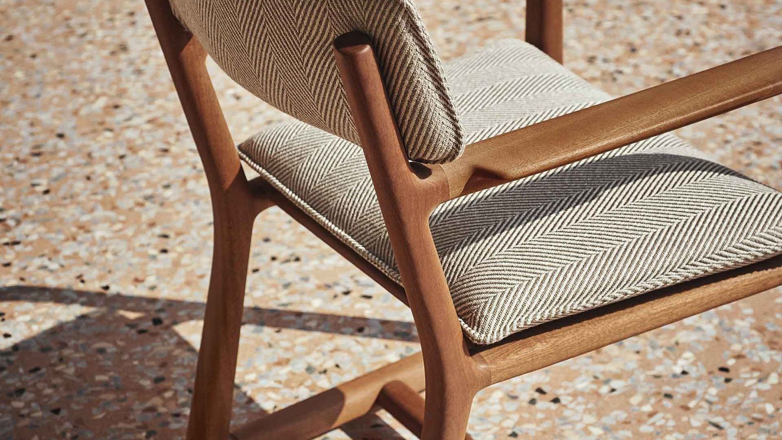 Desktop / LPIDC12 Dining Chair, designed by Paola Navone for Exteta