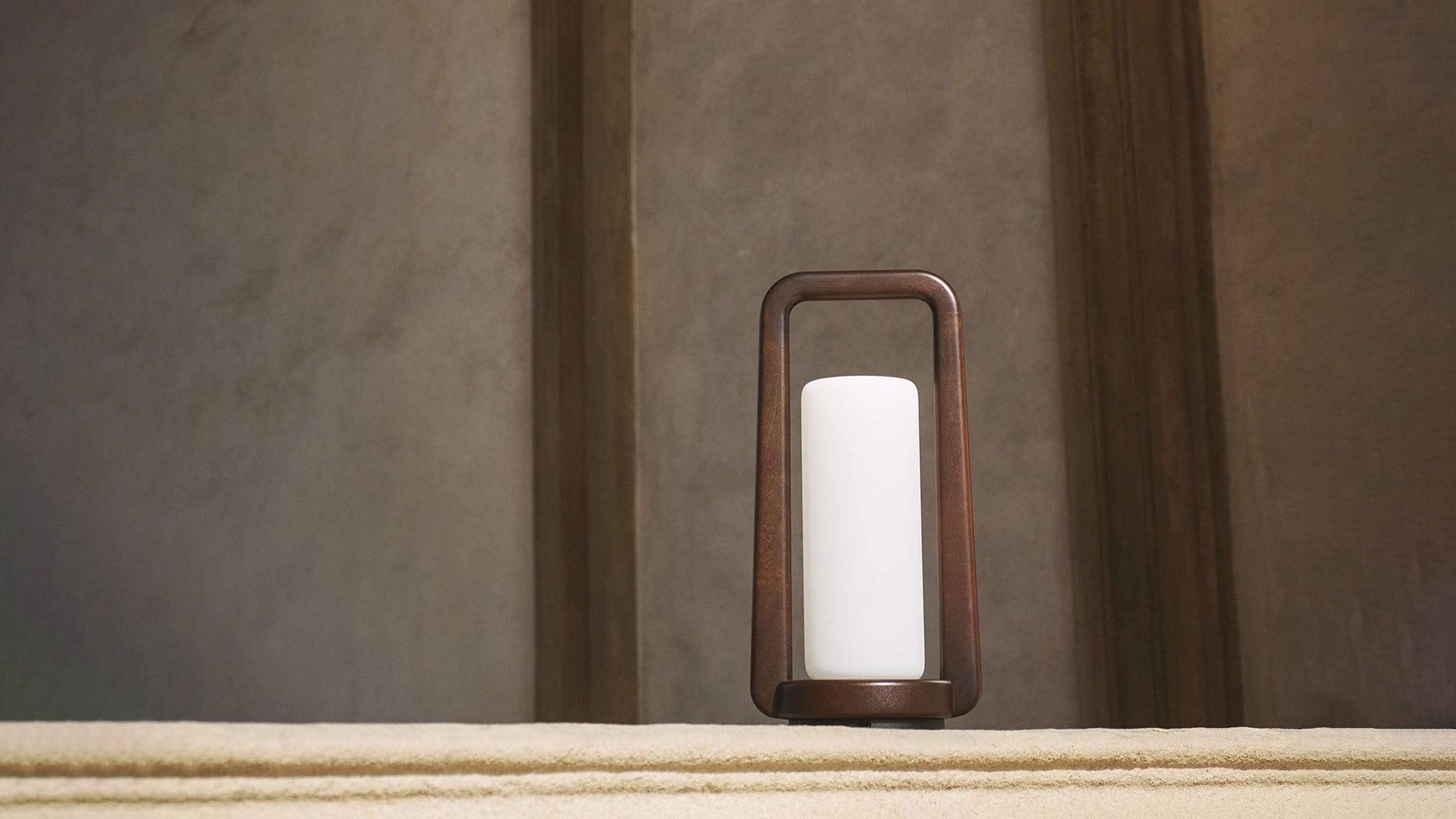 Desktop / LPIDC15 Portable Lamp, designed by Paola Navone for Exteta