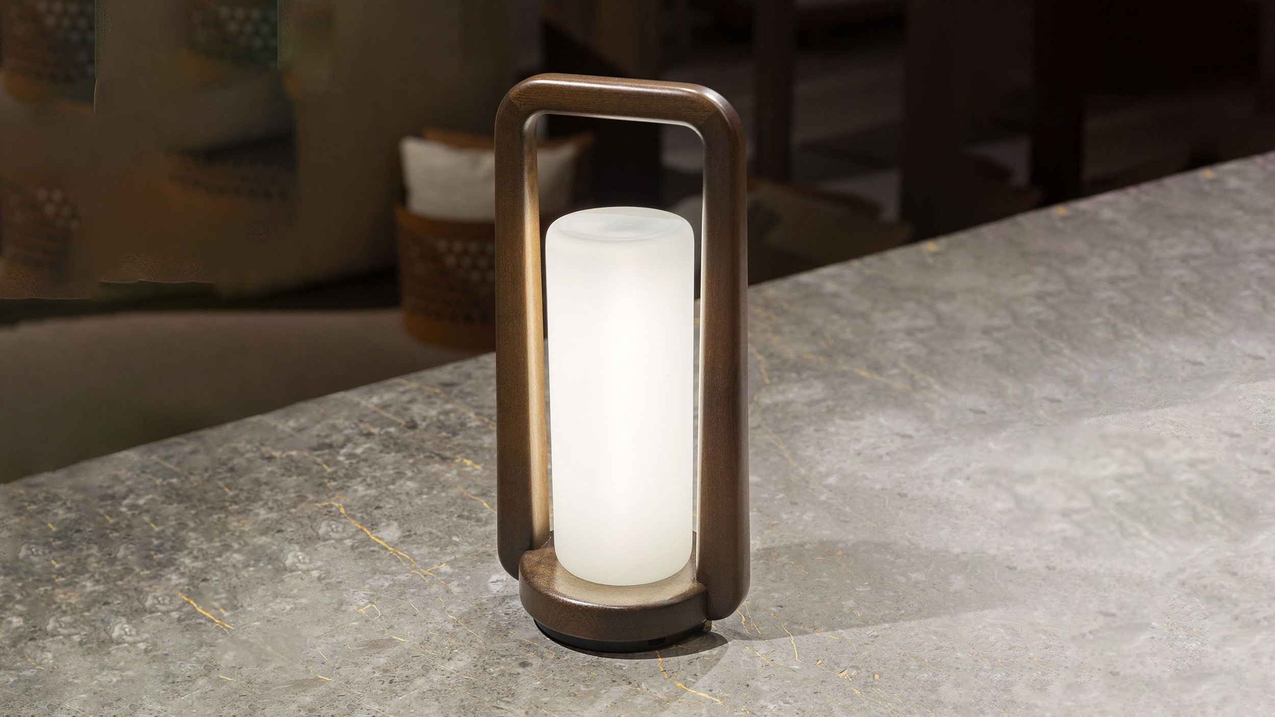 Desktop / LPIDC15 Portable Lamp, designed by Paola Navone for Exteta