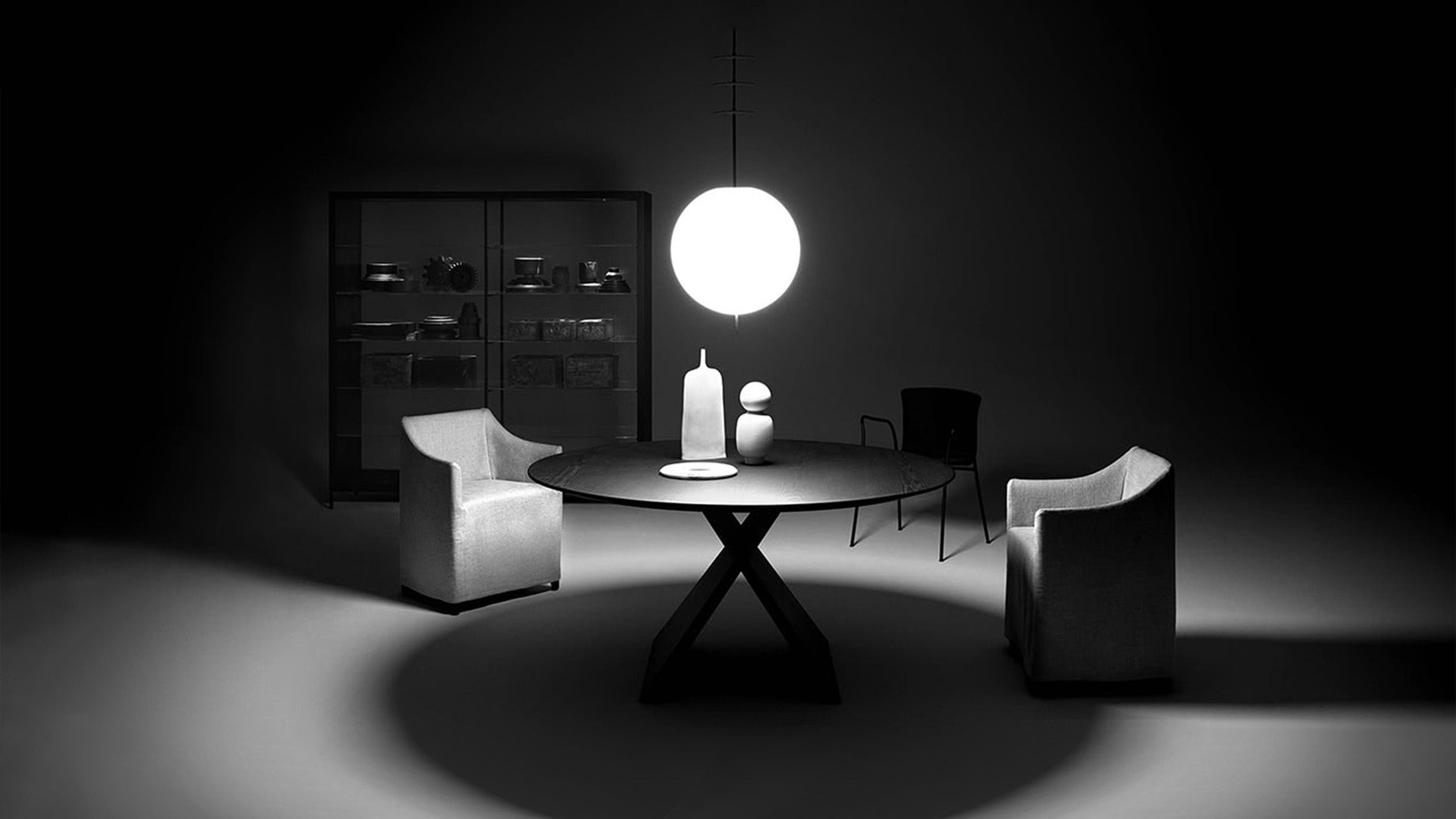 Desktop / Lady Pollack Dining Chair, Designed by Vico Magistretti for De Padova