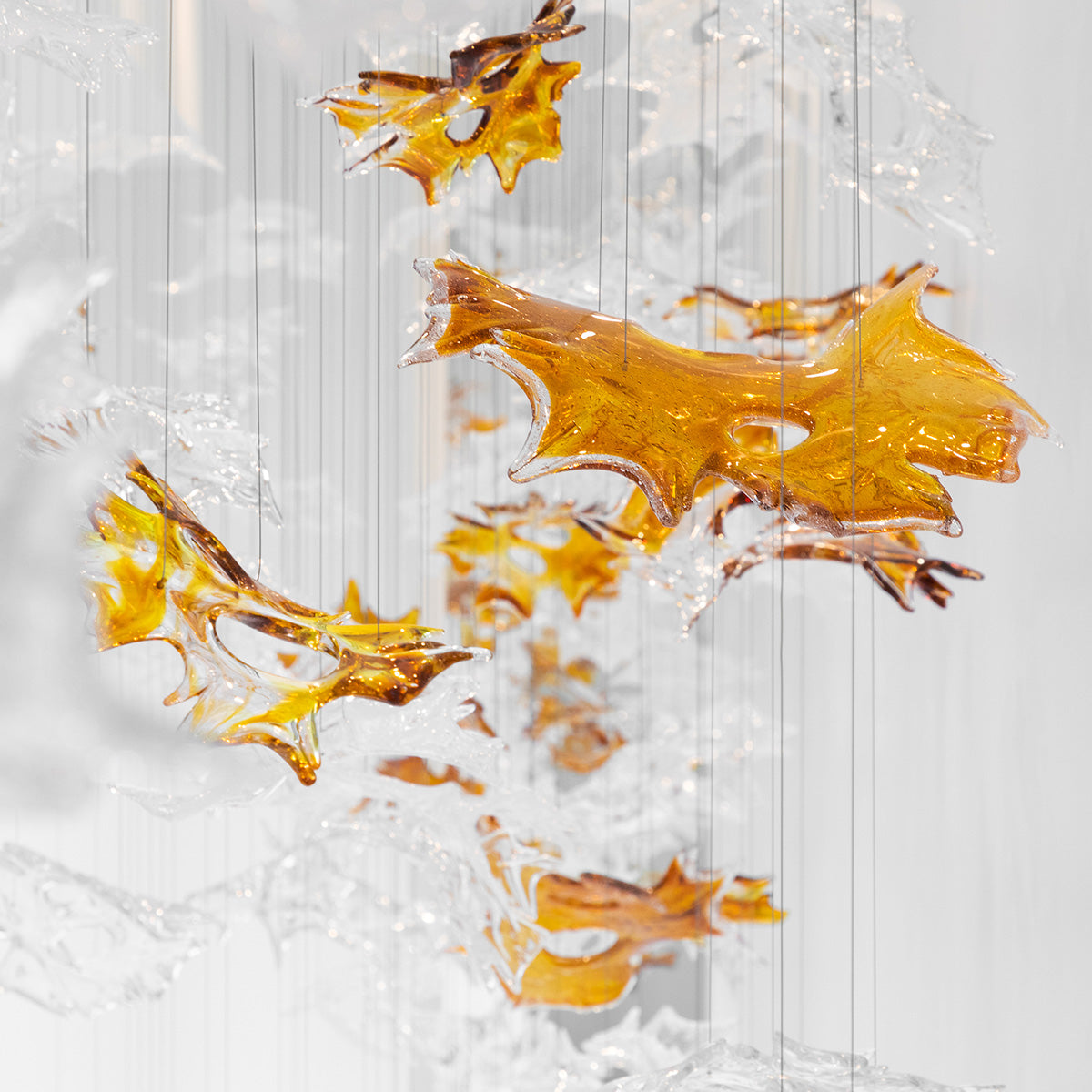 Mobile / WhiteMenu / Dancing Leaves by Luděk Hroch