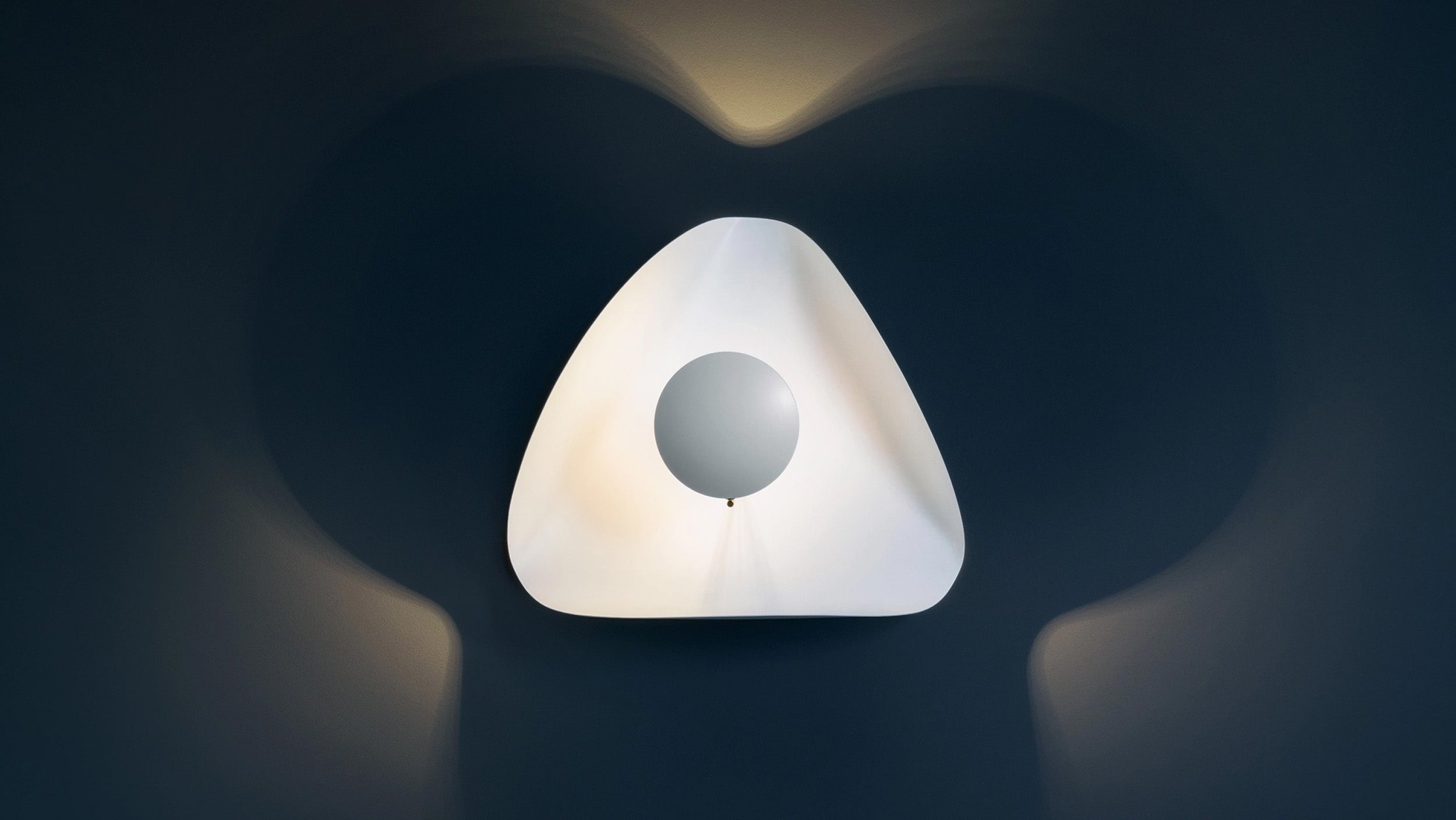 Desktop / Lederam Manta CWS1 by Catellani & Smith