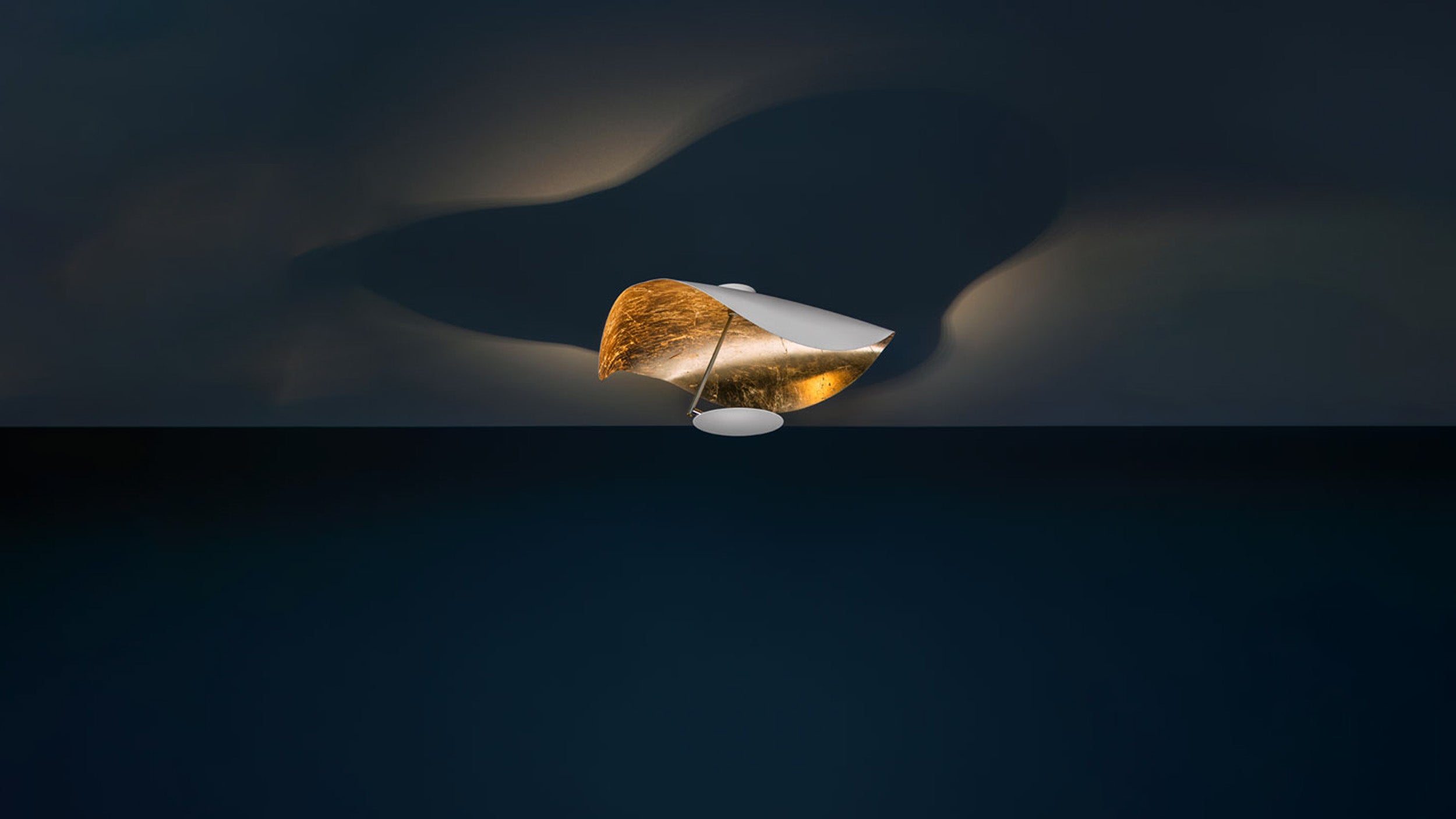 Desktop / Lederam Manta CWS1 by Catellani & Smith