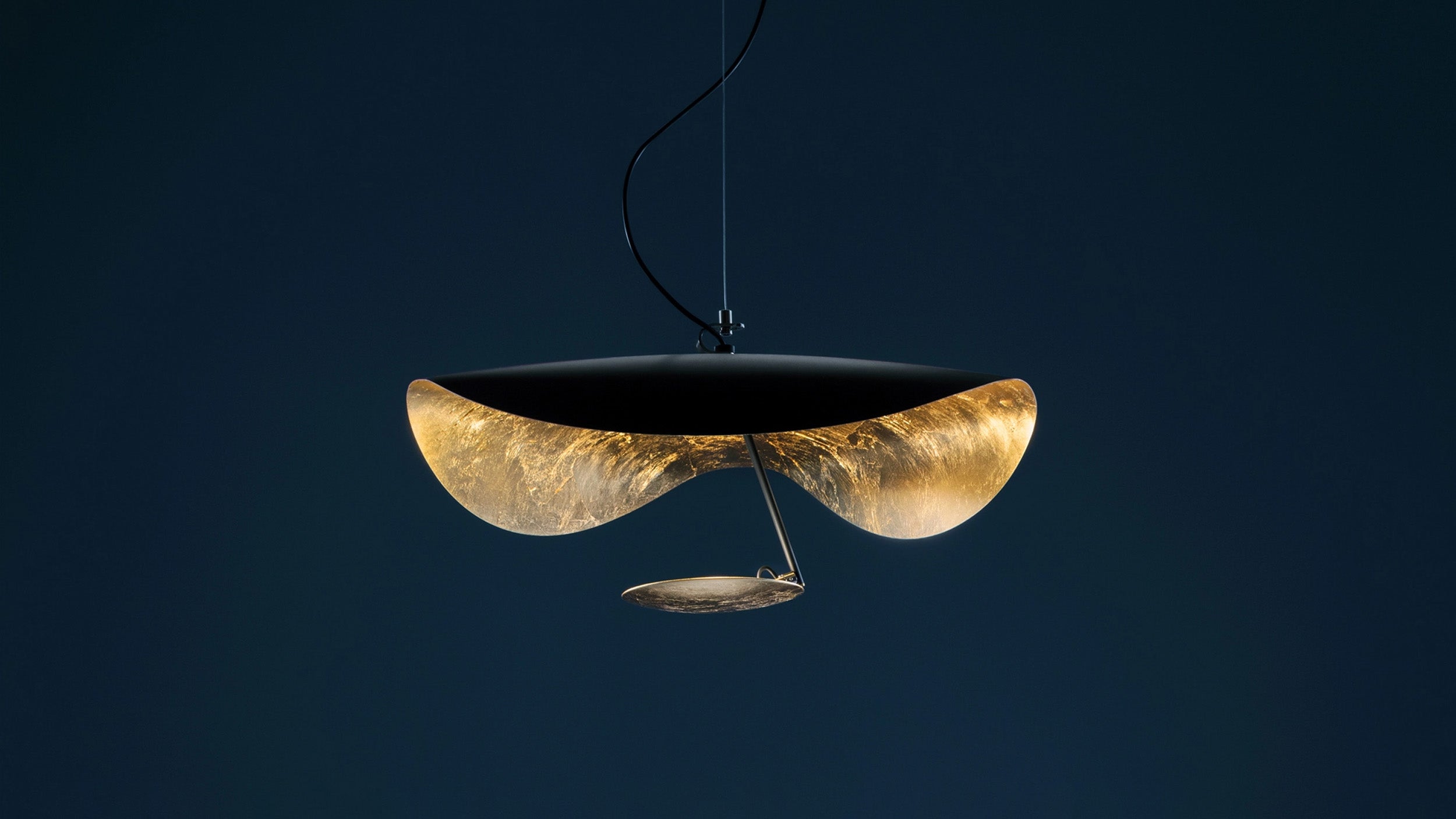 Desktop / Lederam Manta Pendant Lamps by Catellani & Smith