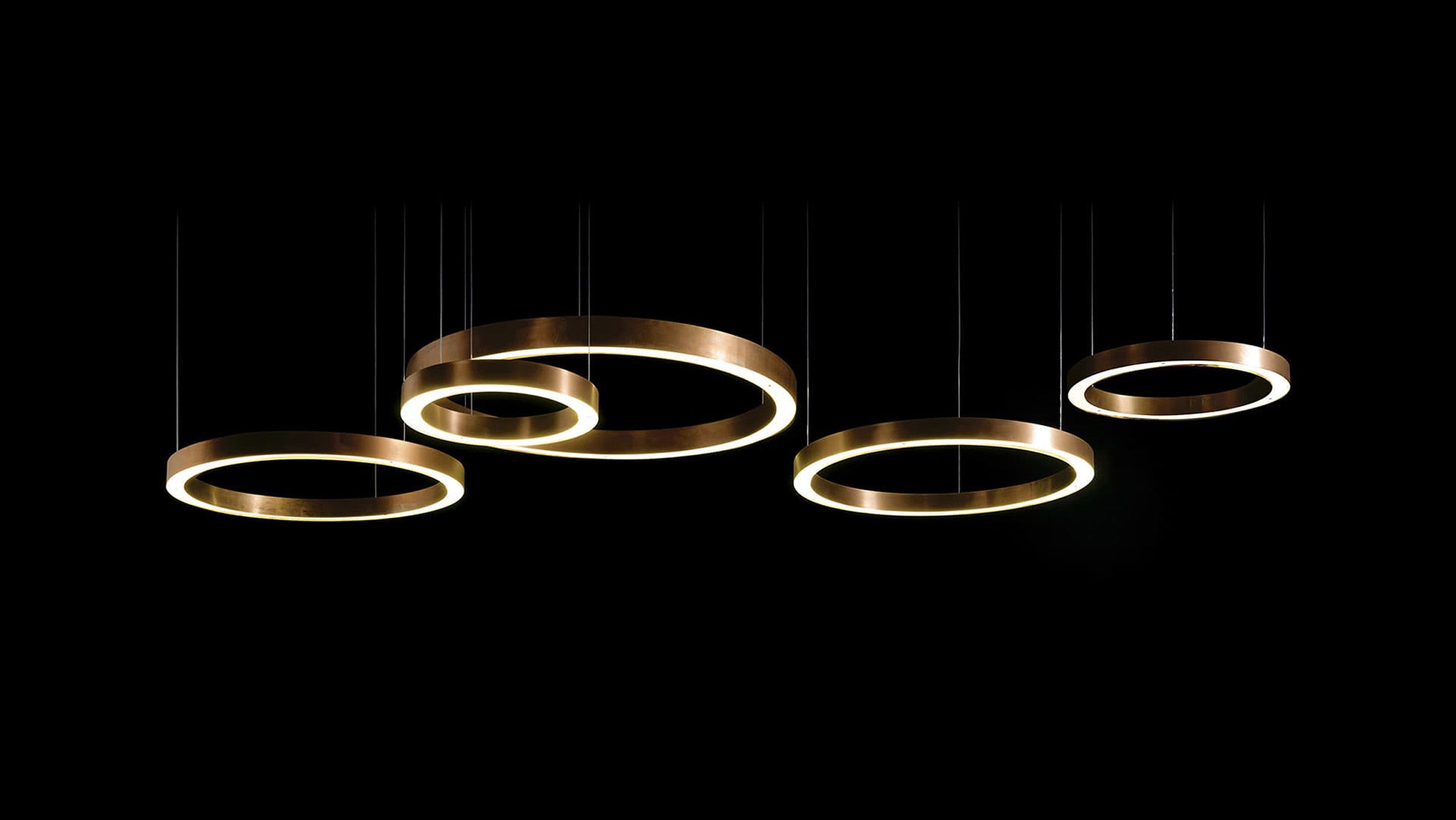 Desktop / Light Ring Horizontal Pendant Light, designed by Massimo Castagna for Henge