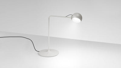 Desktop / Ixa Lamp, designed by Foster + Partners