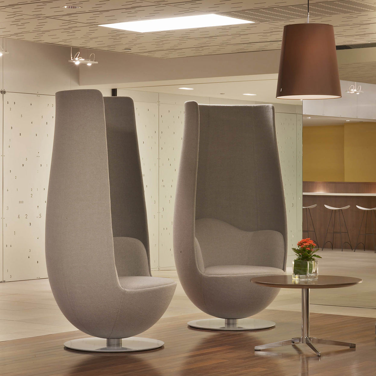 Mobile / Wanders' Tulip Armchair, designed by Marcel Wanders made by Cappellini 