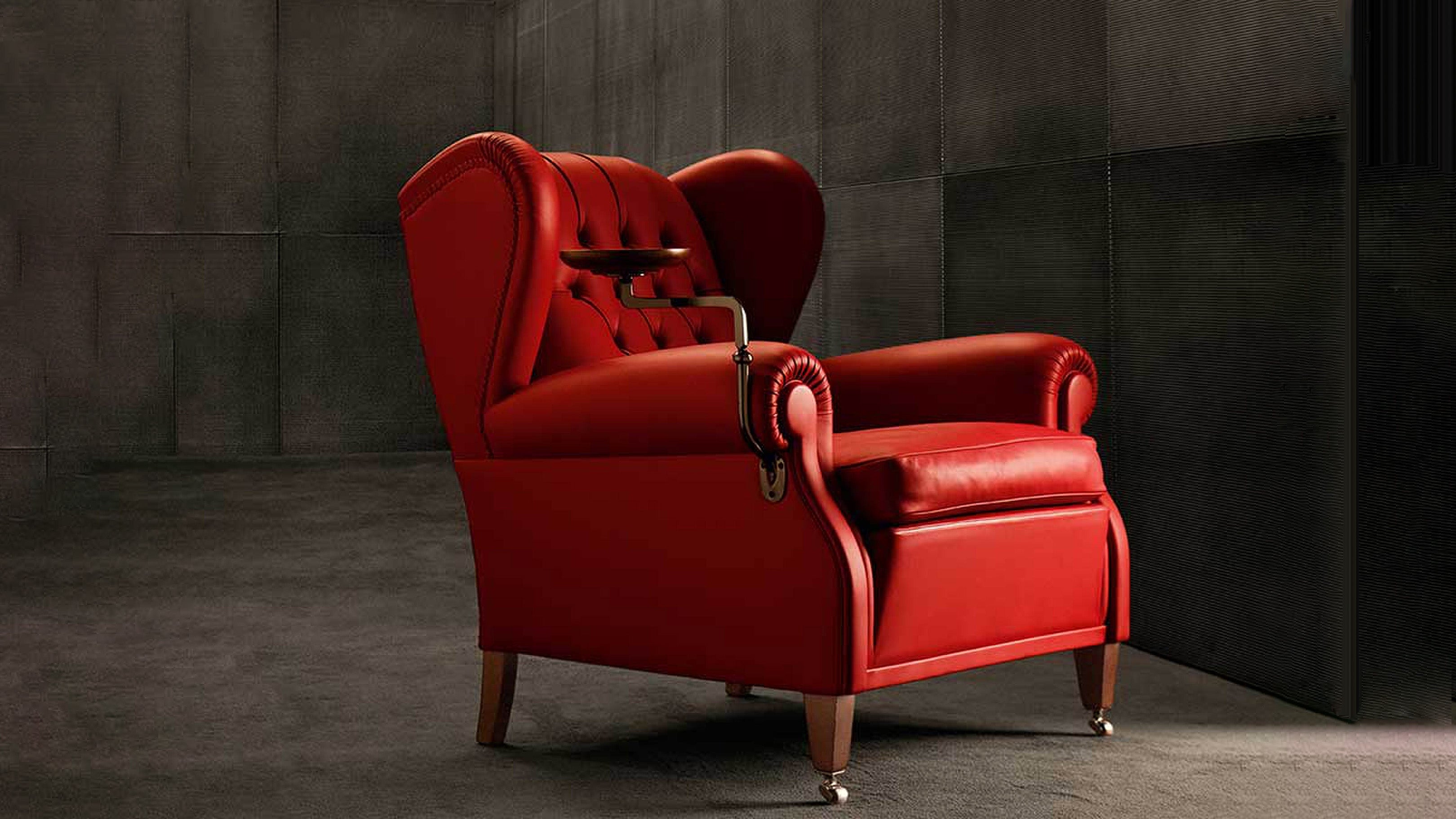 Desktop / 1919 Armchair by Poltrona Frau