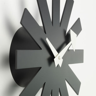 Mobile / Asterisk Clock, designed by George Nelson made by Vitra